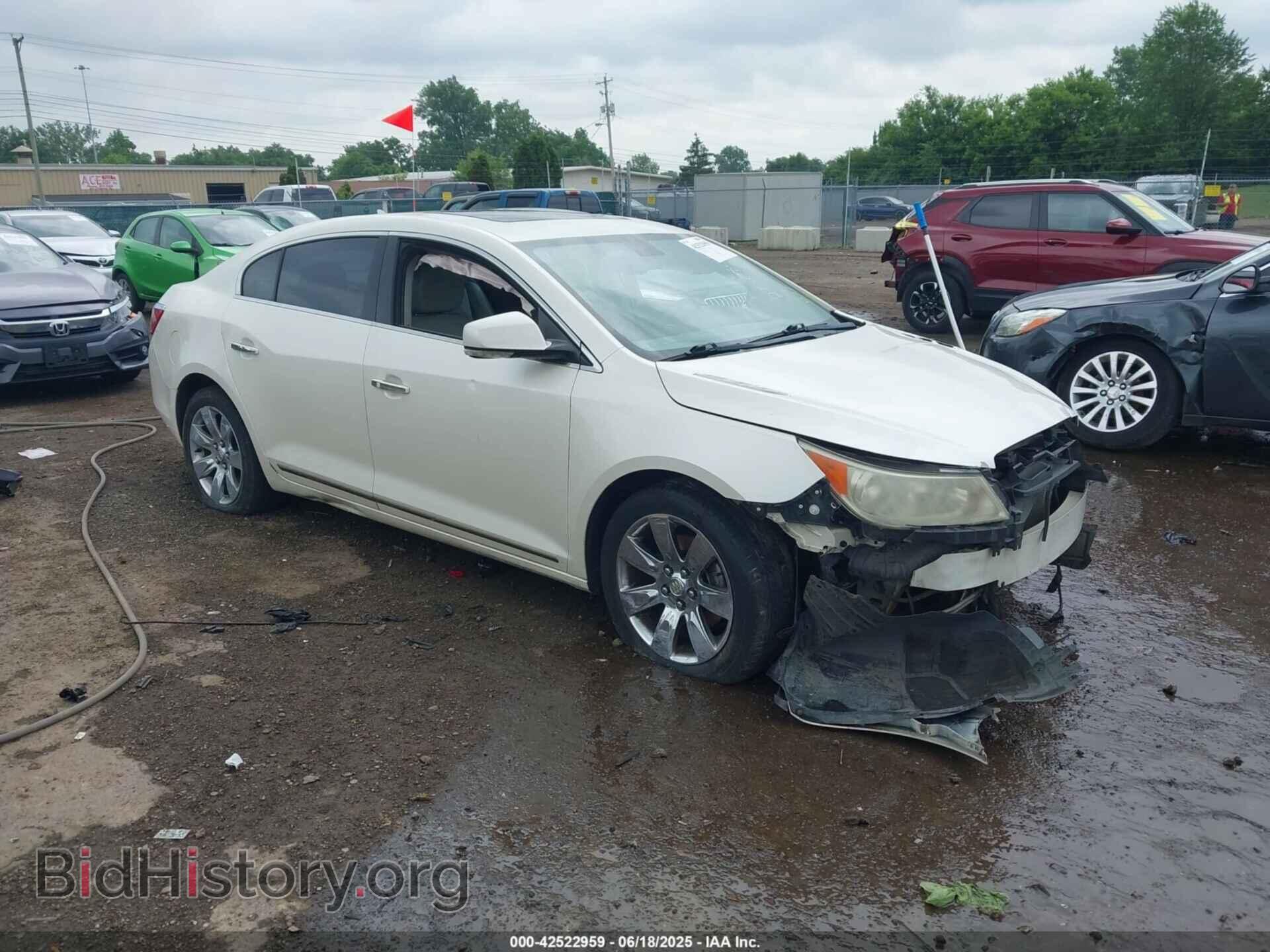 Photo 1G4GF5E38CF218939 - BUICK LACROSSE 2012