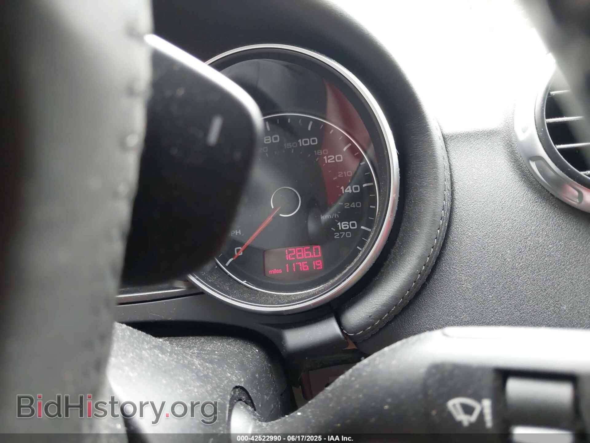 2008 AUDI TT - VIN: TRUDD38J181002193 - Фото 7