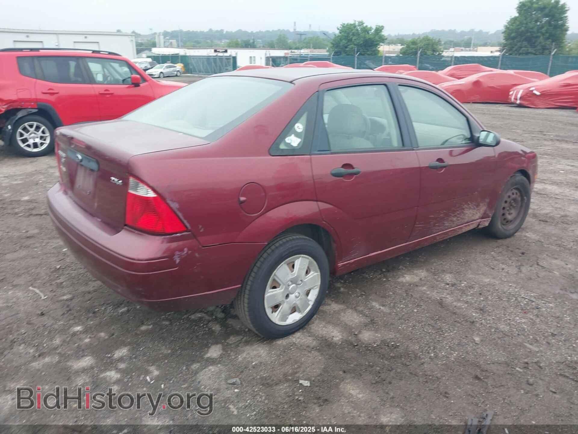 2006 FORD FOCUS - VIN: 1FAFP34NX6W175686 - Фото 4