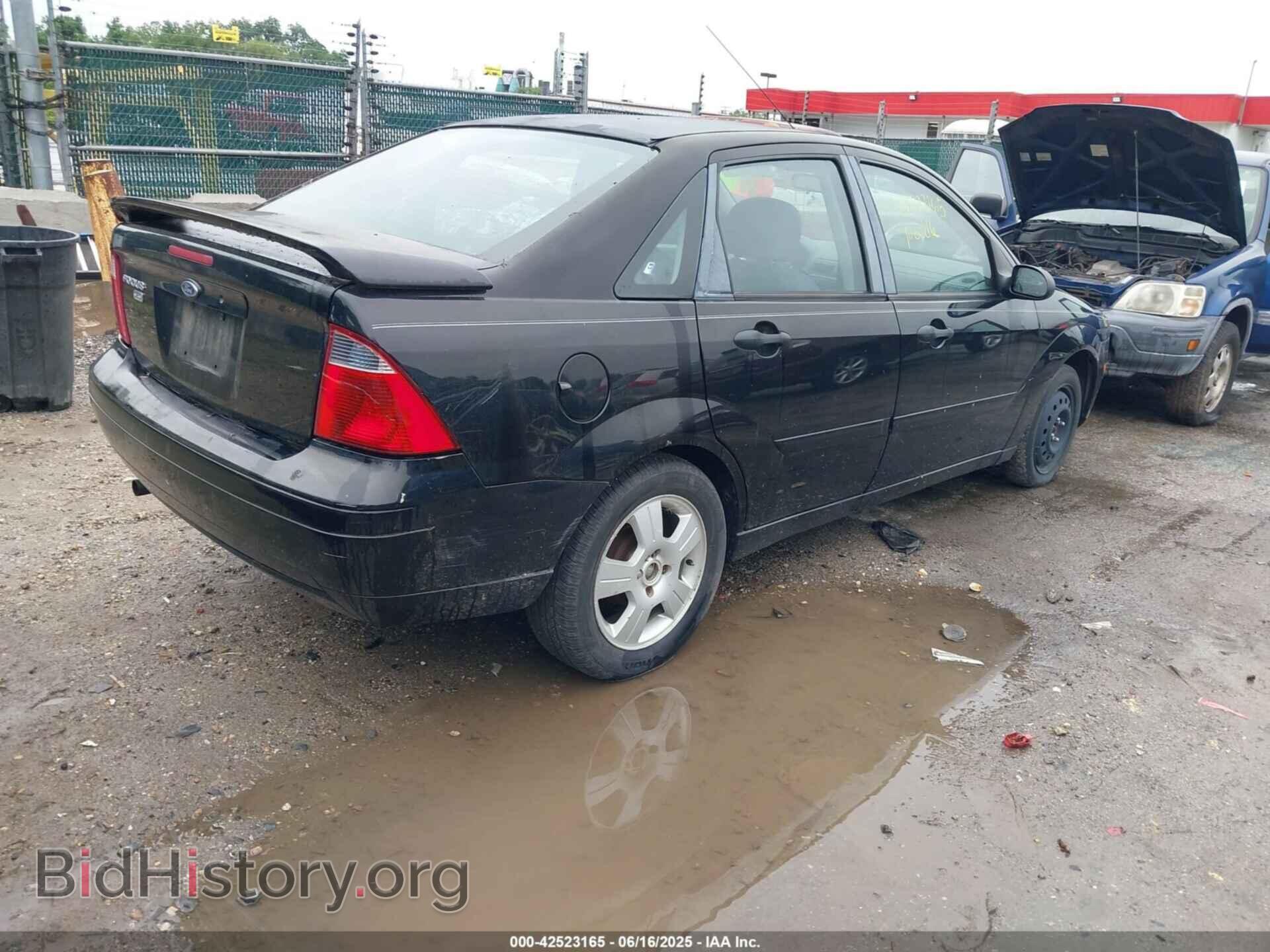 2007 FORD FOCUS - VIN: 1FAHP34N27W364469 - Фото 4