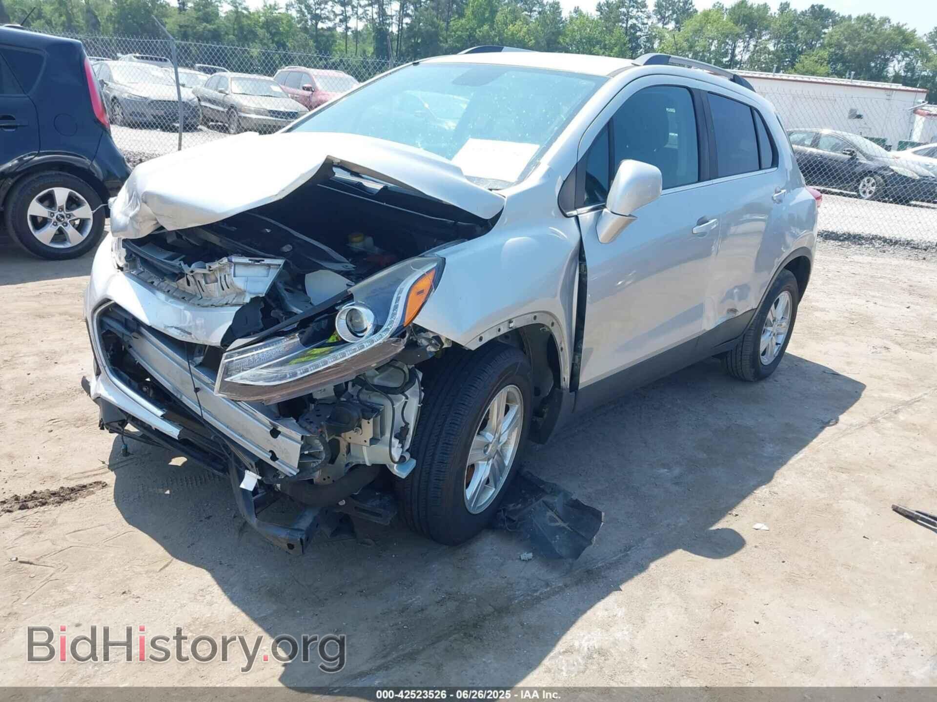 2017 CHEVROLET TRAX - VIN: 3GNCJLSB9HL142282 - Фото 2