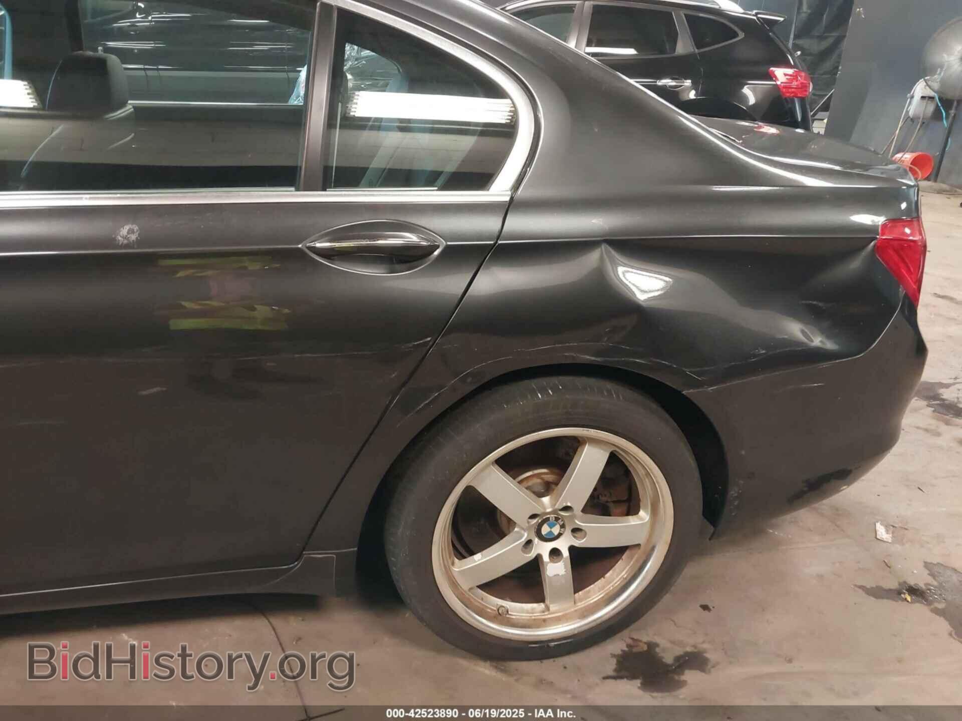 2011 BMW 750LI - VIN: WBAKC8C56BC433083 - Фото 6