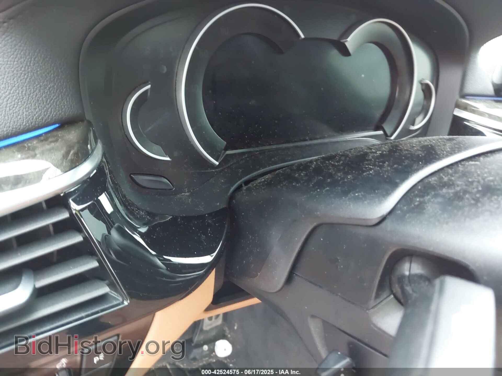 2018 BMW 530E - VIN: WBAJB1C53JB085138 - Фото 7