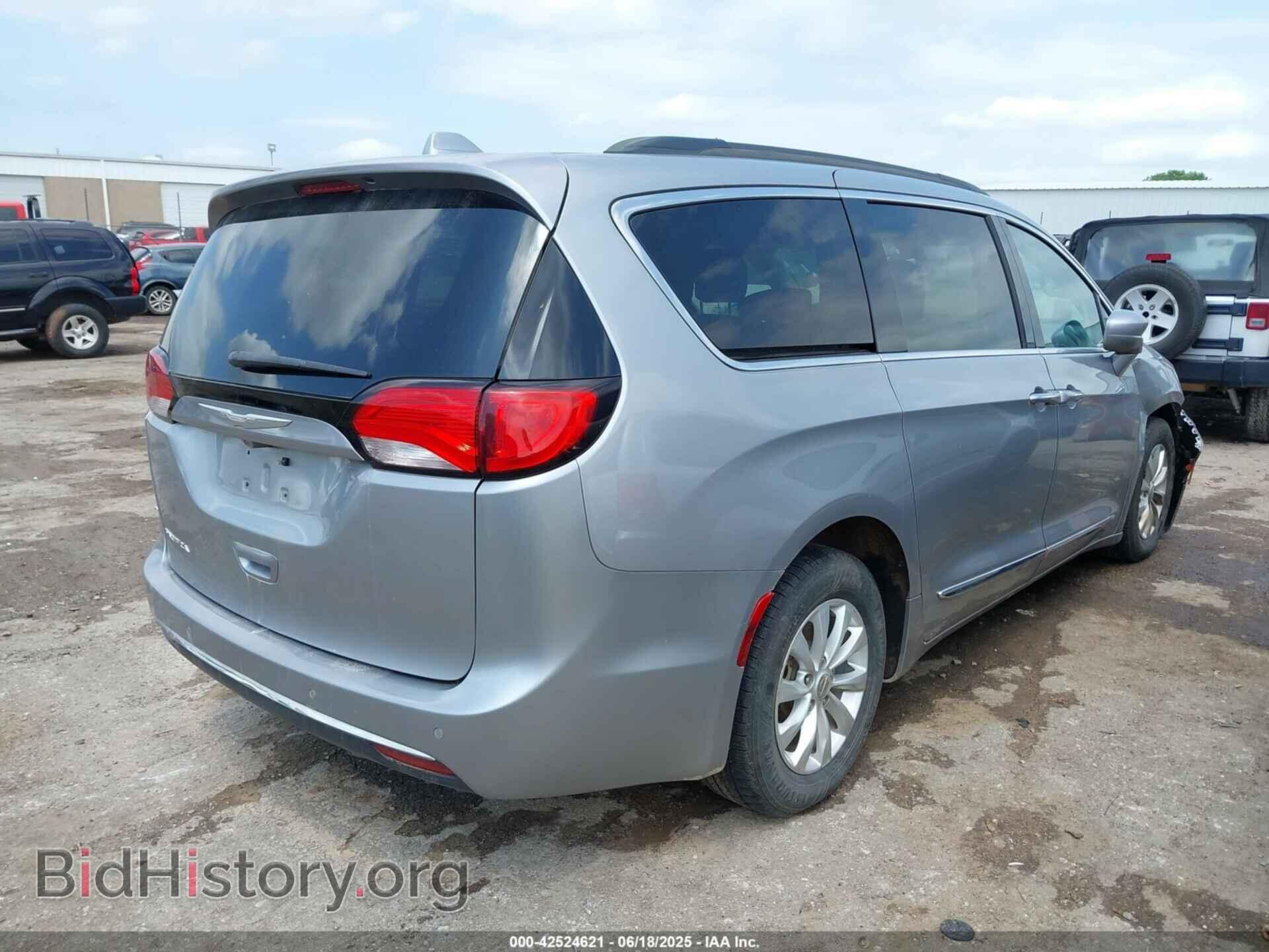 2017 CHRYSLER PACIFICA - VIN: 2C4RC1BG1HR551439 - Фото 4