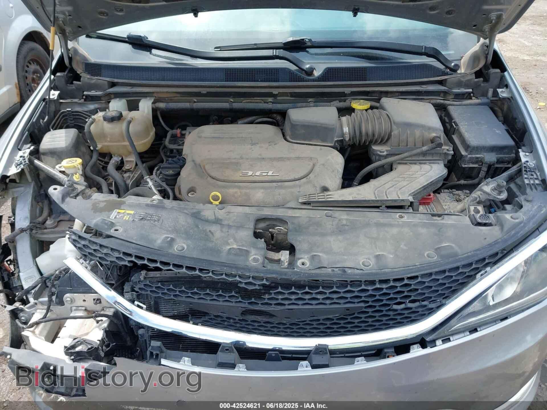 2017 CHRYSLER PACIFICA - VIN: 2C4RC1BG1HR551439 - Фото 10