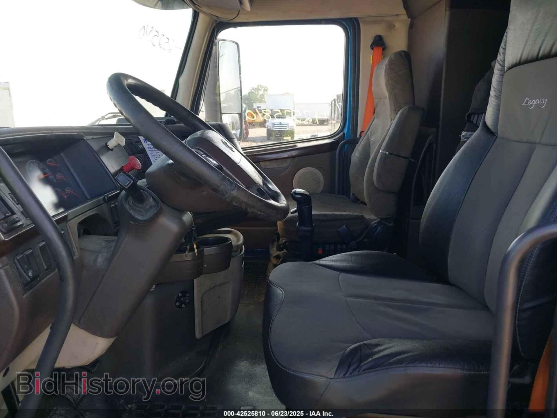 2013 VOLVO VN - VIN: 4V4NC9EH4DN133311 - Фото 6