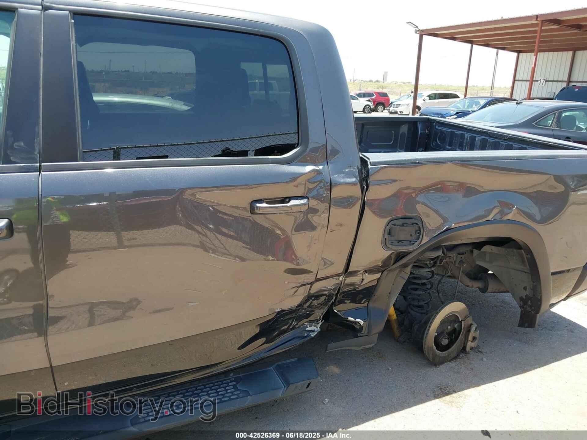 2020 RAM 1500 - VIN: 1C6SRFLT1LN398728 - Фото 6