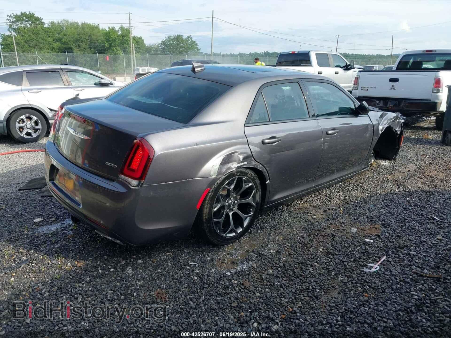 2017 CHRYSLER 300 - VIN: 2C3CCAAG7HH647514 - Фото 4