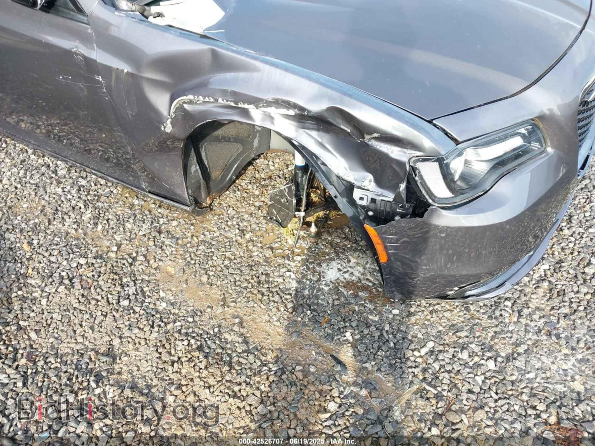 2017 CHRYSLER 300 - VIN: 2C3CCAAG7HH647514 - Фото 6