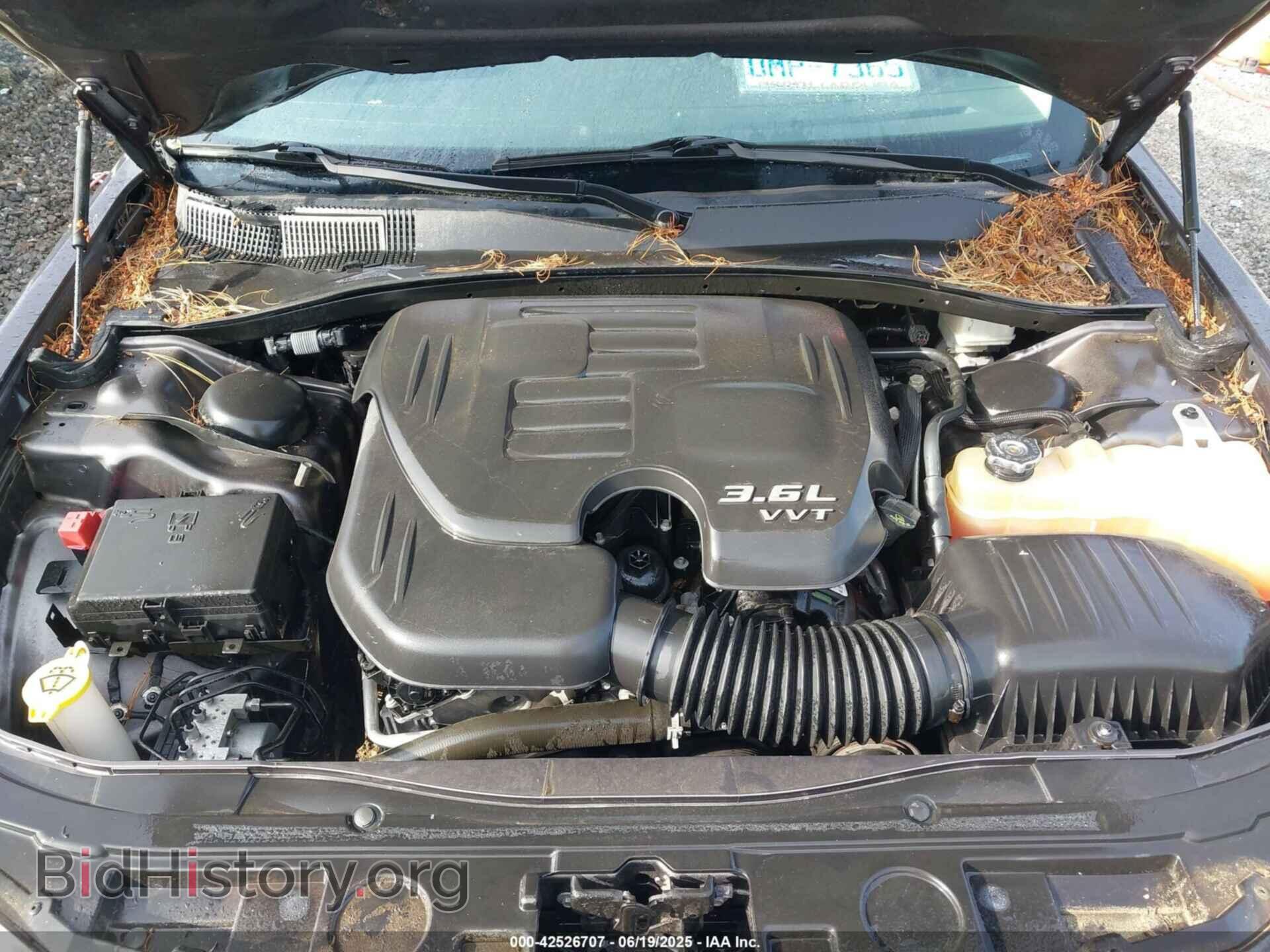 2017 CHRYSLER 300 - VIN: 2C3CCAAG7HH647514 - Фото 10
