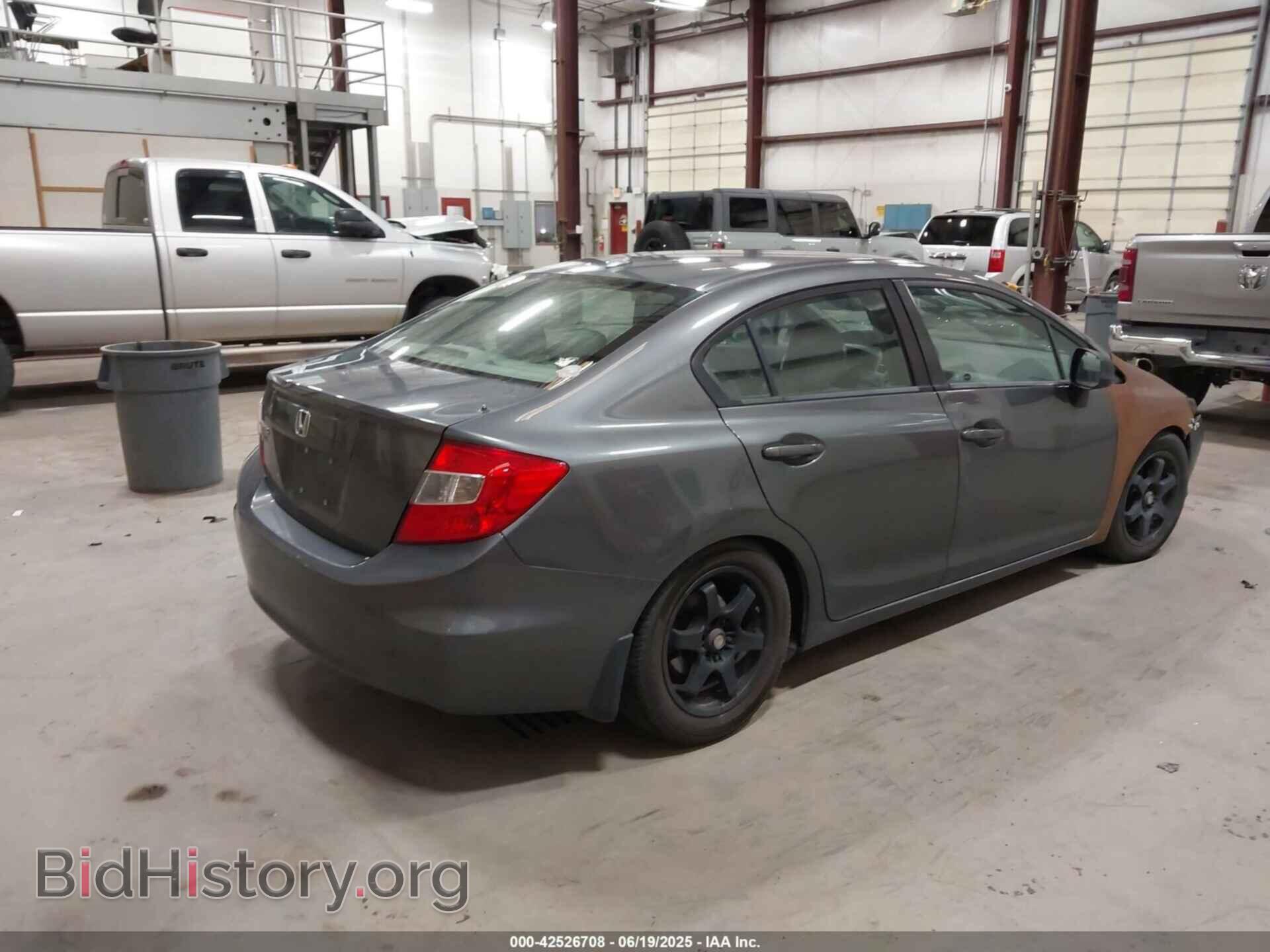 2012 HONDA CIVIC - VIN: 19XFB2F9XCE335736 - Фото 4
