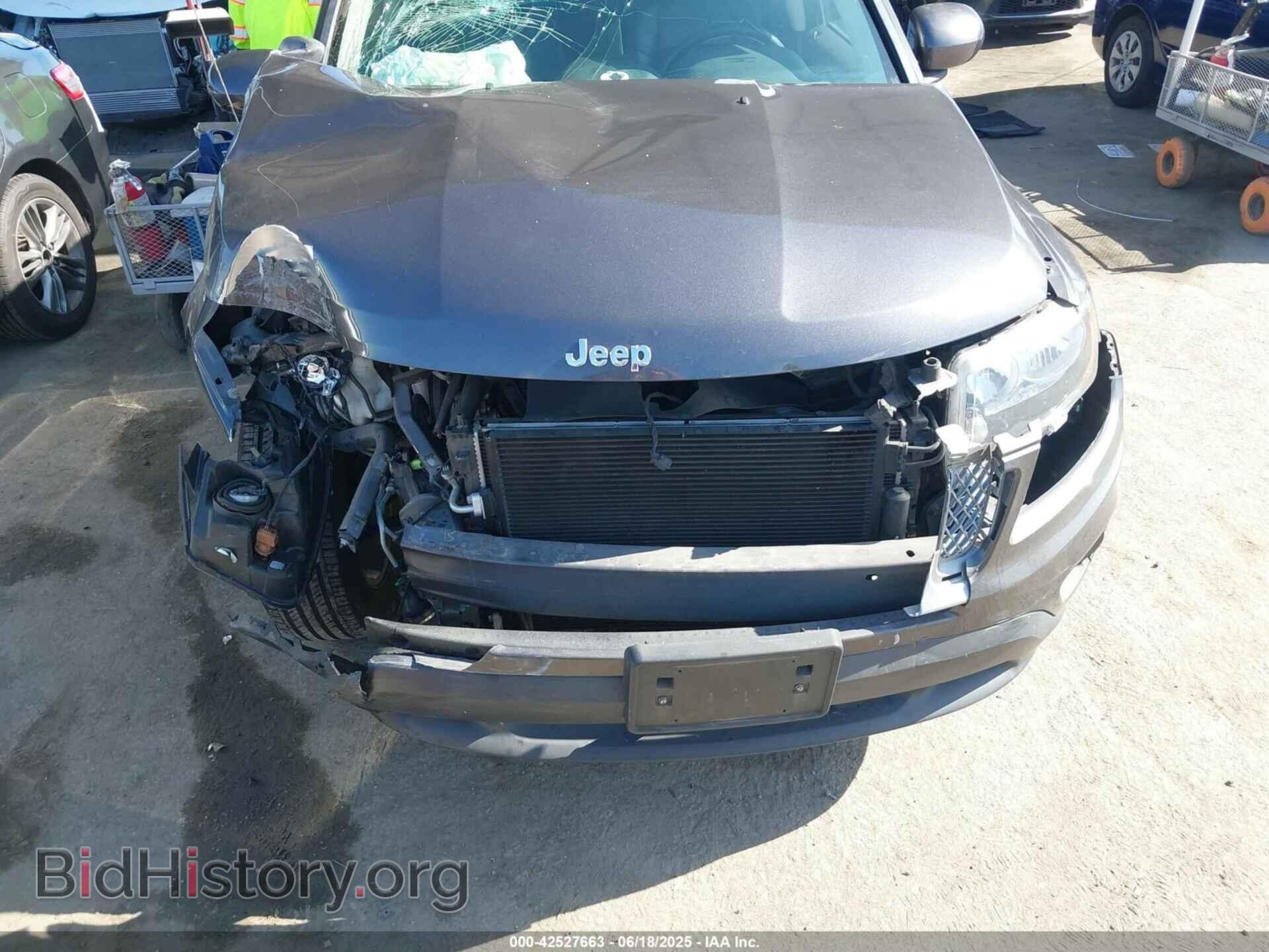 2014 JEEP COMPASS - VIN: 1C4NJCEB1ED737061 - Фото 6