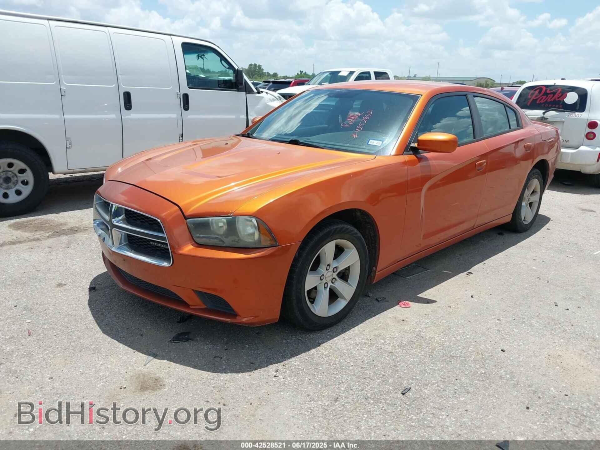 2011 DODGE CHARGER - VIN: 2B3CL3CG2BH527245 - Фото 2