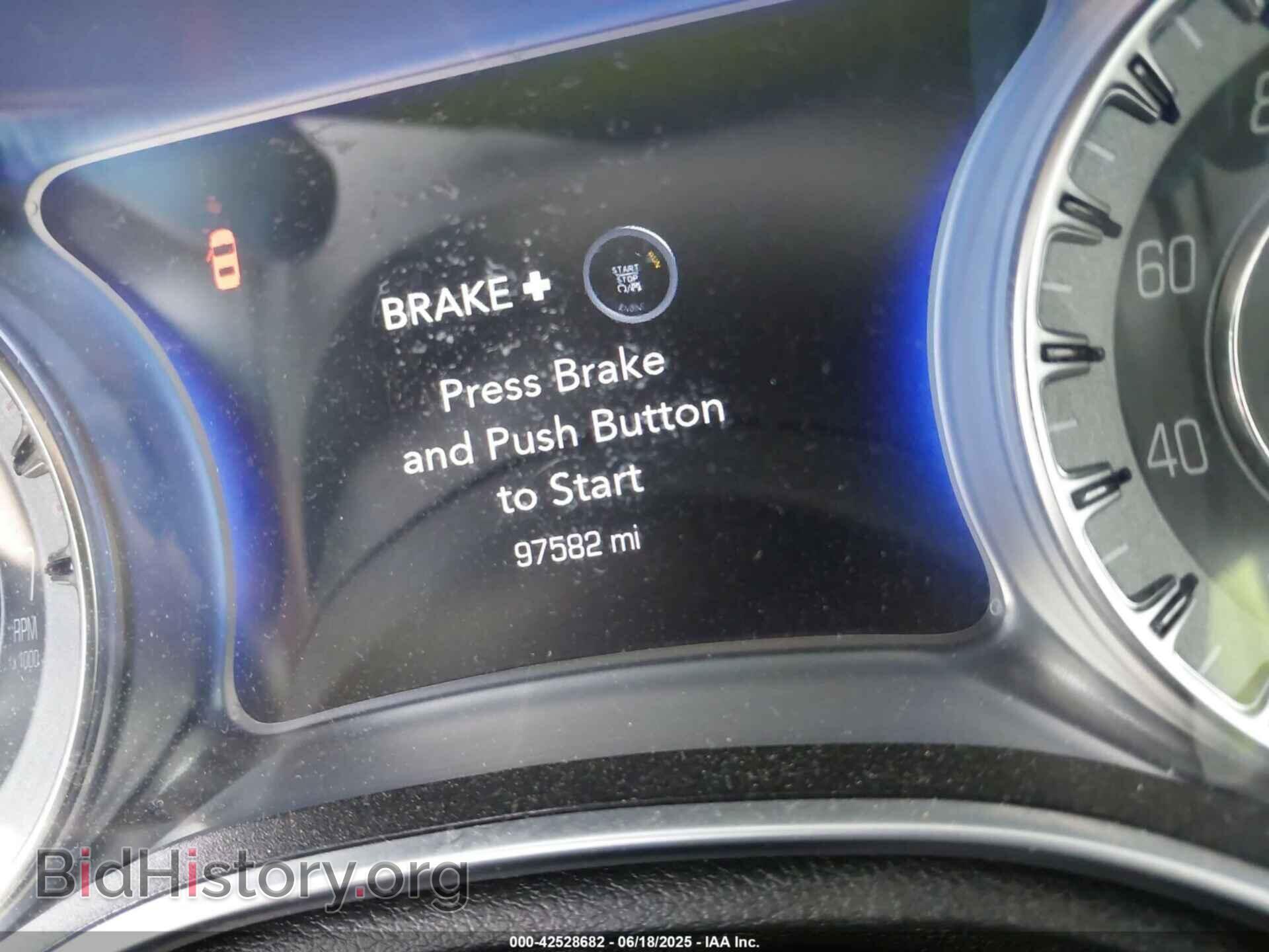 2018 CHRYSLER 300 - VIN: 2C3CCAAG2JH308584 - Фото 7