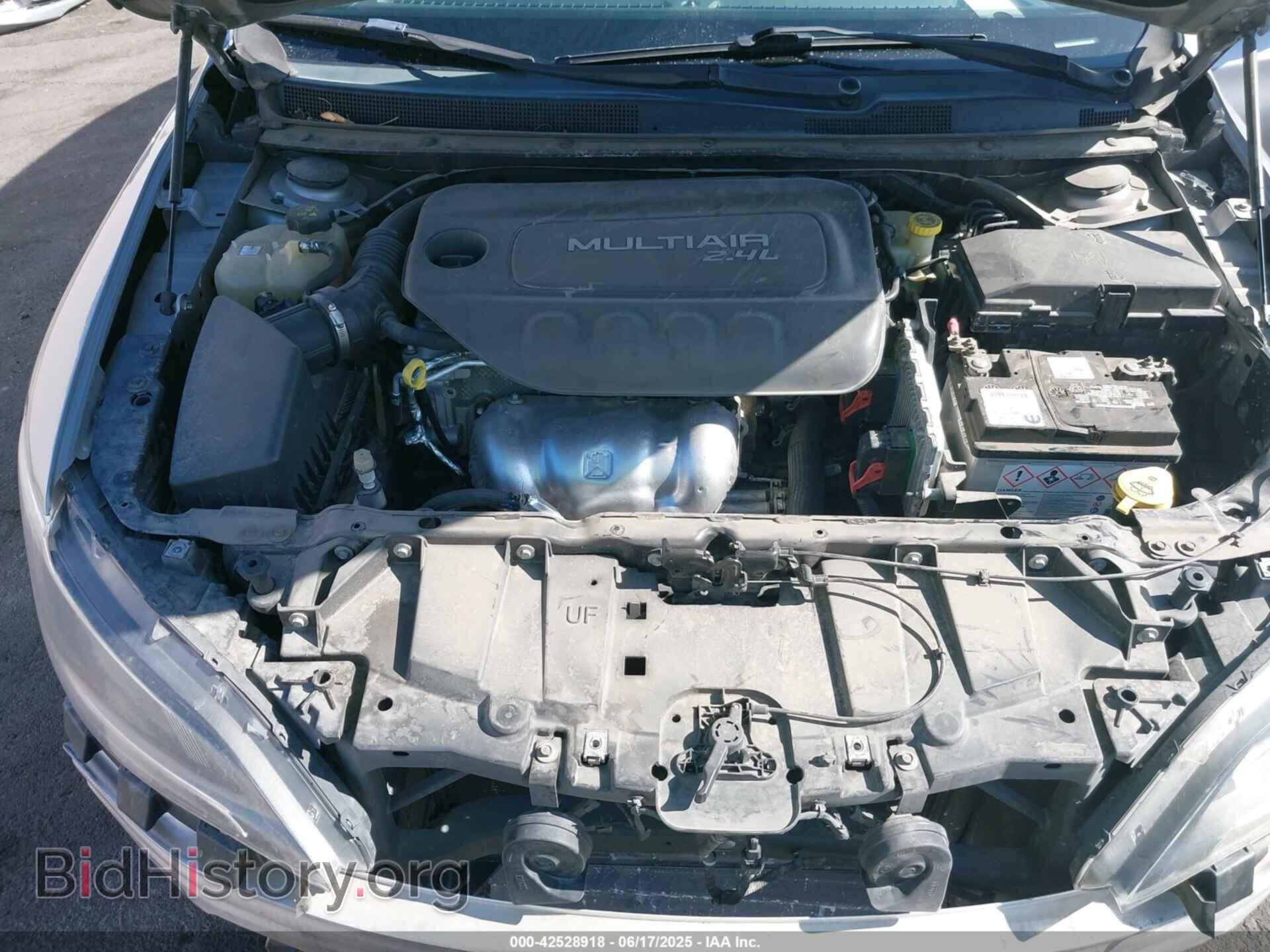 2015 CHRYSLER 200 - VIN: 1C3CCCAB9FN756769 - Фото 10
