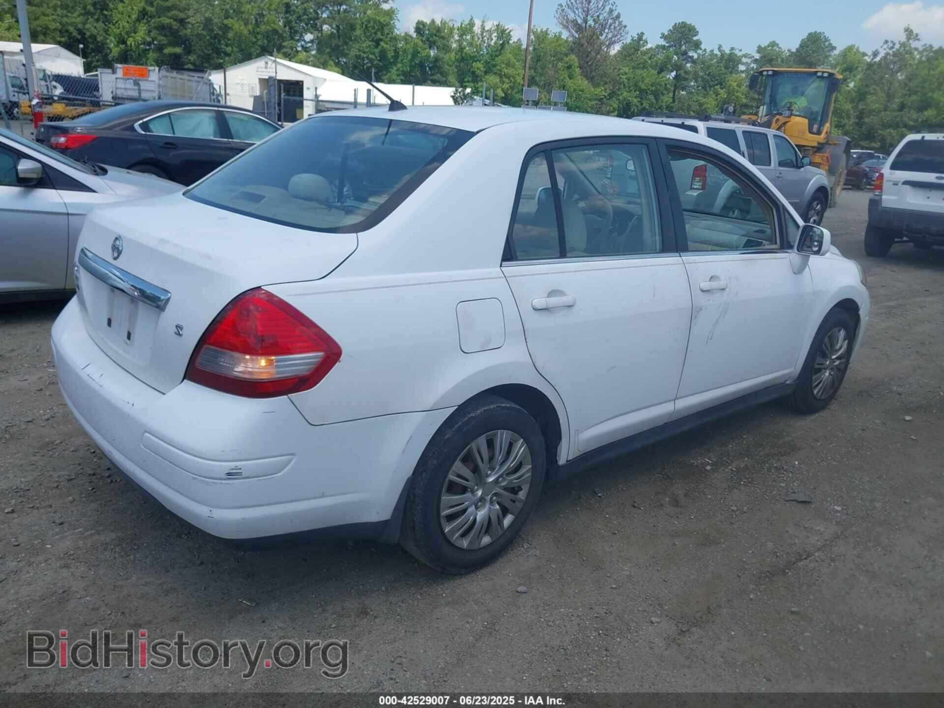 2007 NISSAN VERSA - VIN: 3N1BC11E87L456683 - Фото 4