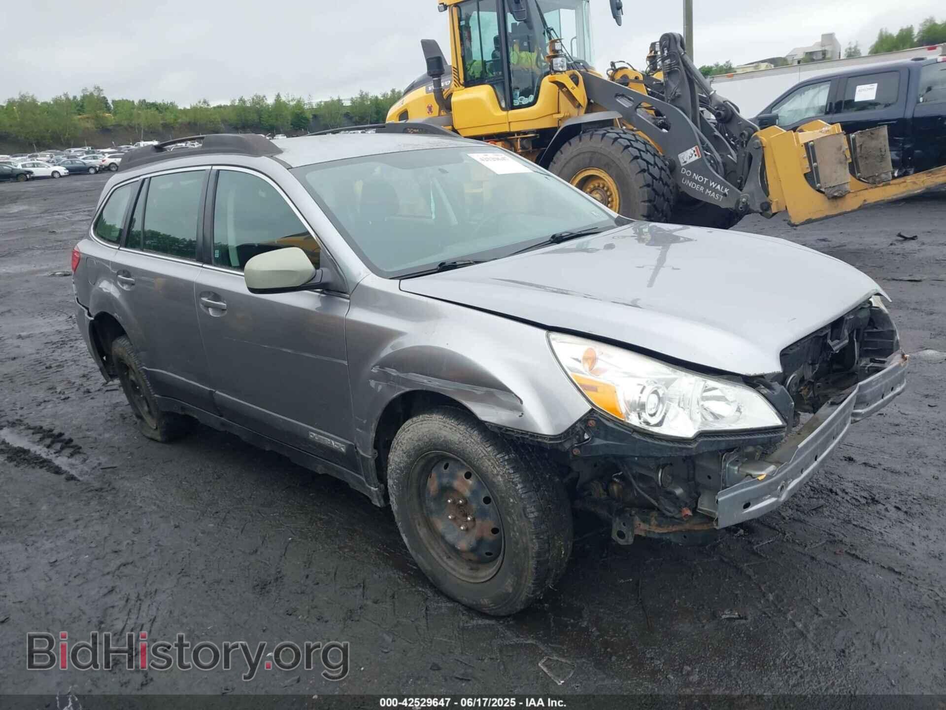 Photo 4S4BRBAC3B3325676 - SUBARU OUTBACK 2011