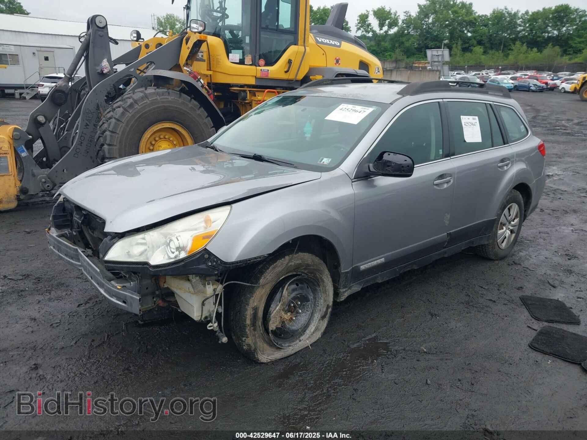 2011 SUBARU OUTBACK - VIN: 4S4BRBAC3B3325676 - Фото 2