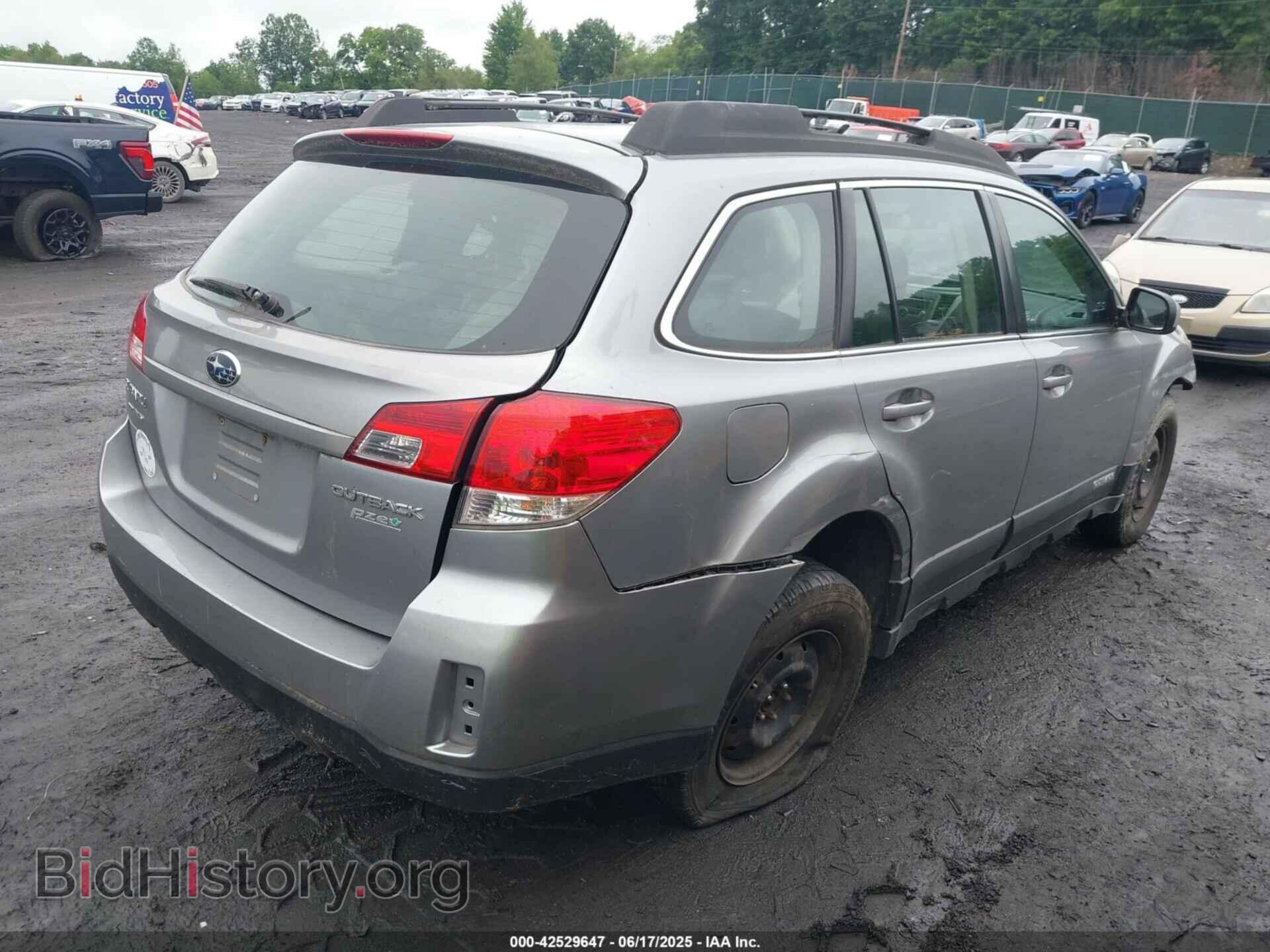 2011 SUBARU OUTBACK - VIN: 4S4BRBAC3B3325676 - Фото 4