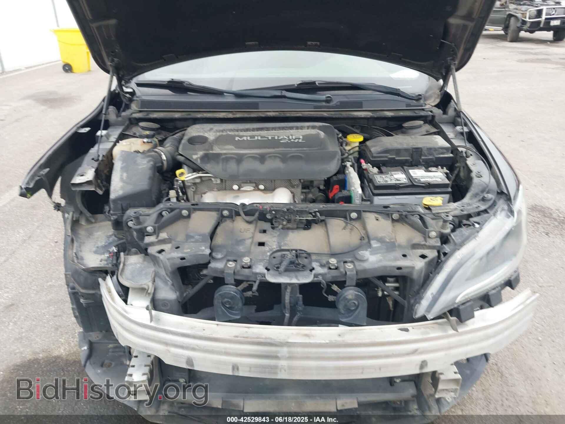 2015 CHRYSLER 200 - VIN: 1C3CCCBBXFN752437 - Фото 10