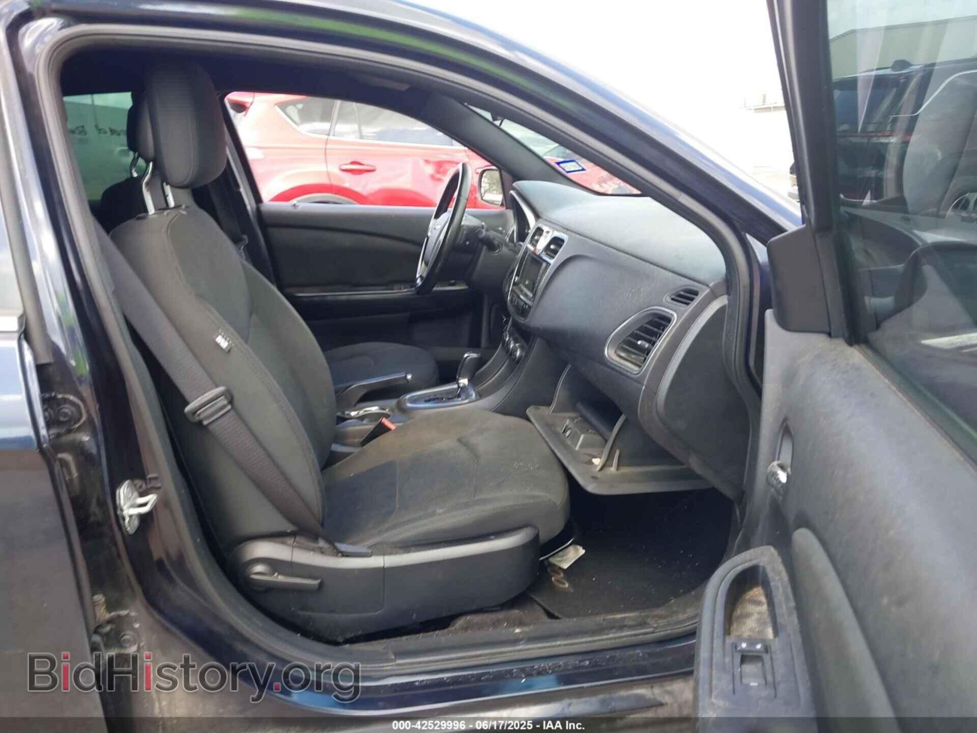 2011 CHRYSLER 200 - VIN: 1C3BC1FG1BN594828 - Фото 5
