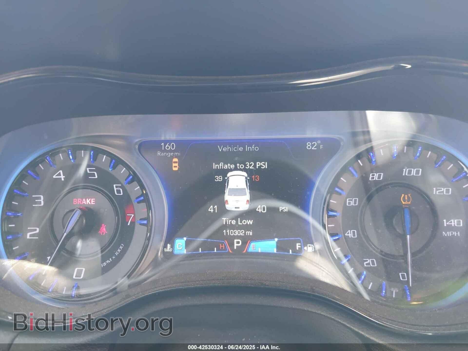 2018 CHRYSLER 300 - VIN: 2C3CCABG8JH240225 - Фото 7