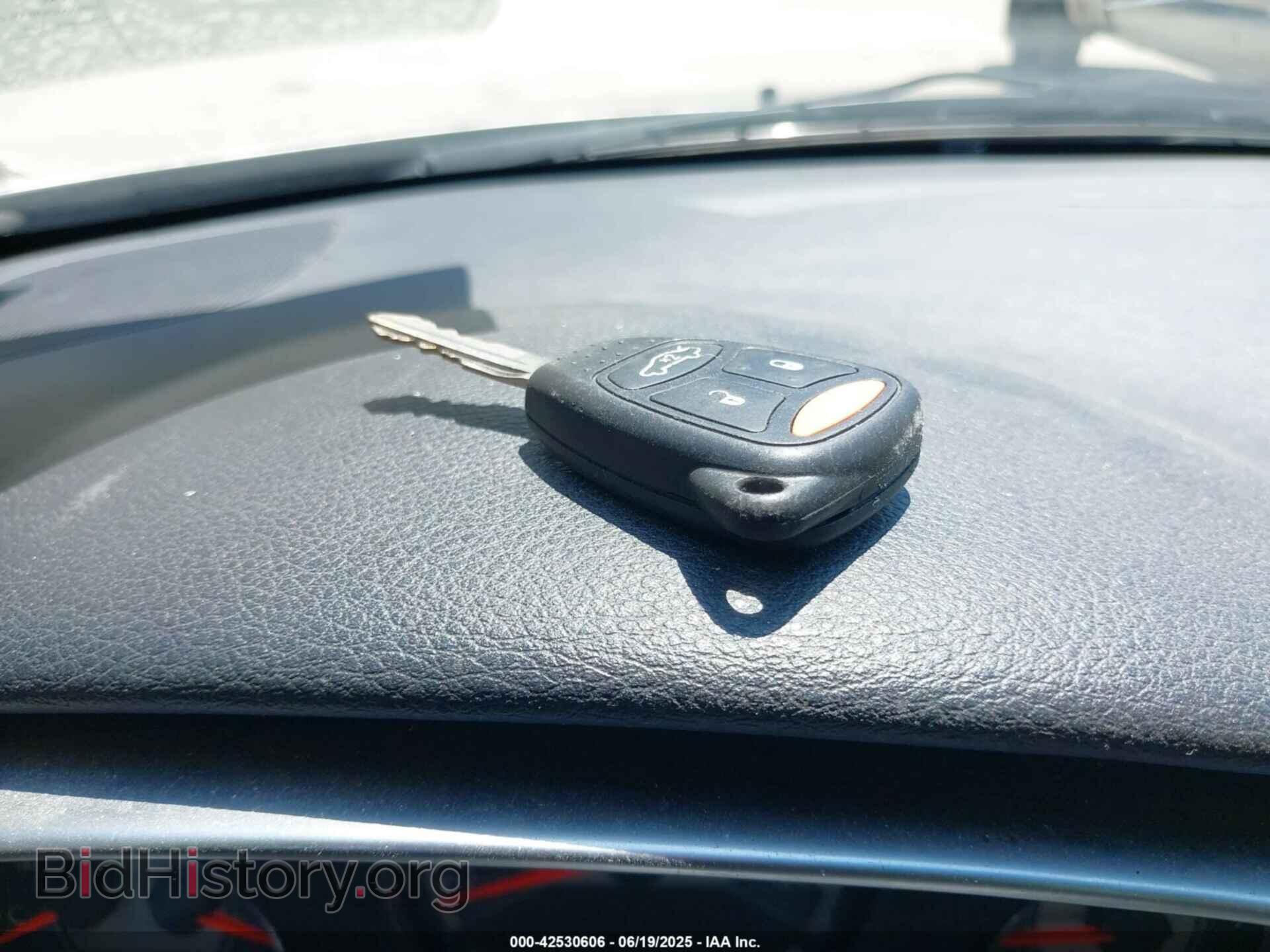 2012 CHRYSLER 200 - VIN: 1C3CCBCB0CN159982 - Фото 11