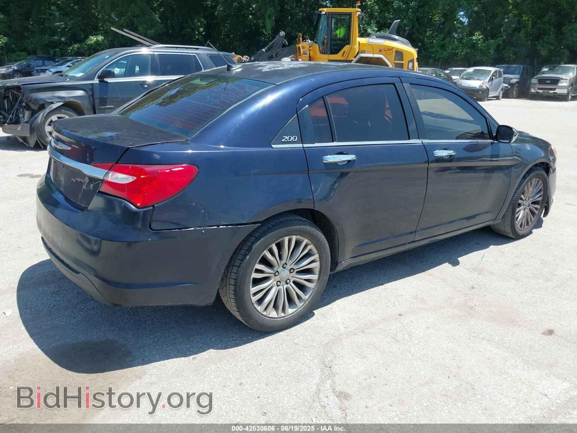2012 CHRYSLER 200 - VIN: 1C3CCBCB0CN159982 - Фото 4