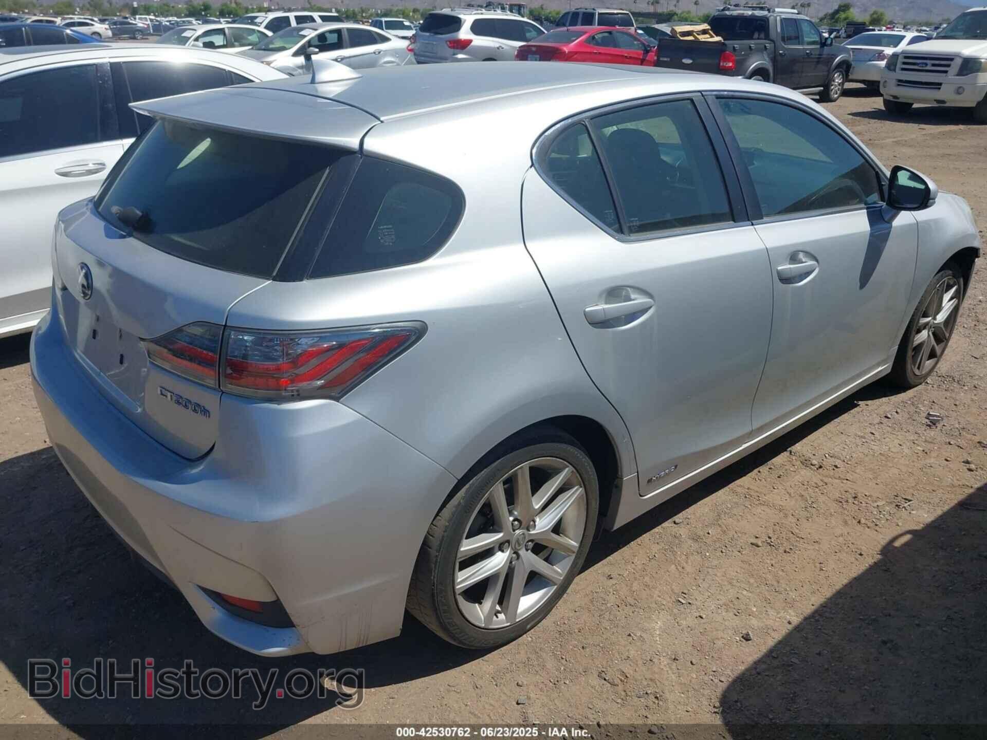 2014 LEXUS CT 200H - VIN: JTHKD5BH4E2197486 - Photo 4