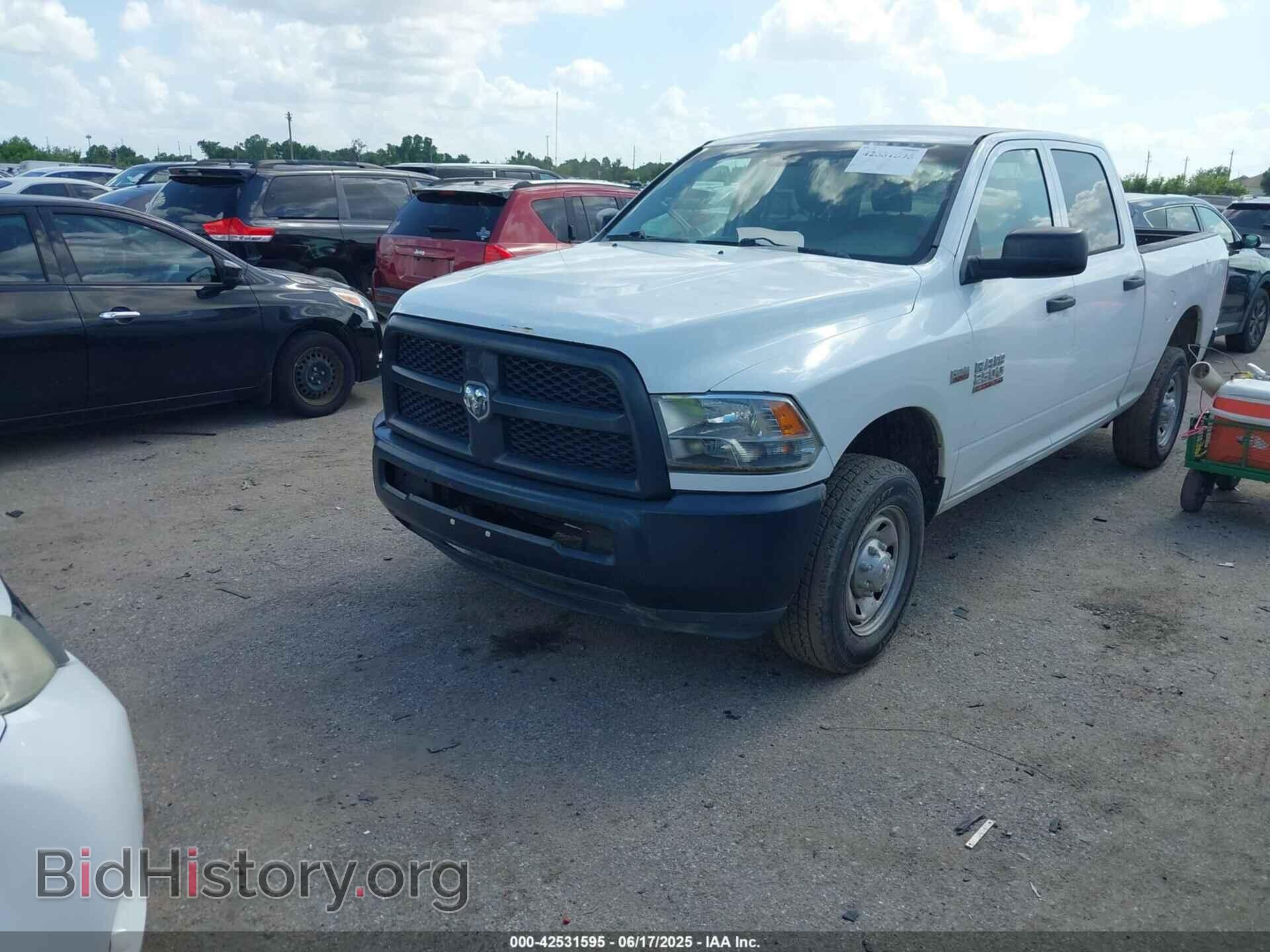 2015 RAM 2500 - VIN: 3C6TR4CT4FG556775 - Фото 2