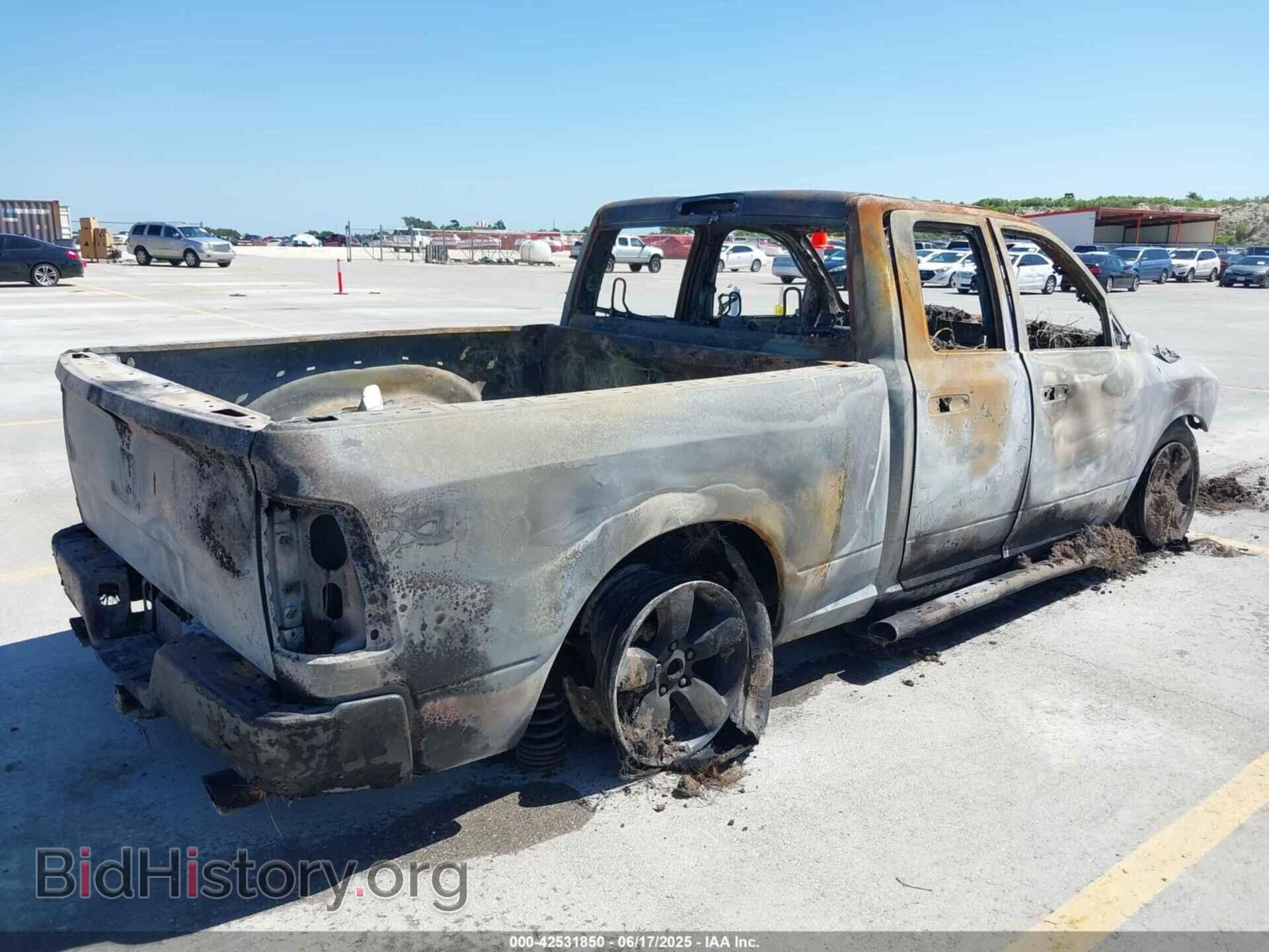 2018 RAM 1500 - VIN: 1C6RR7FT0JS269510 - Фото 4