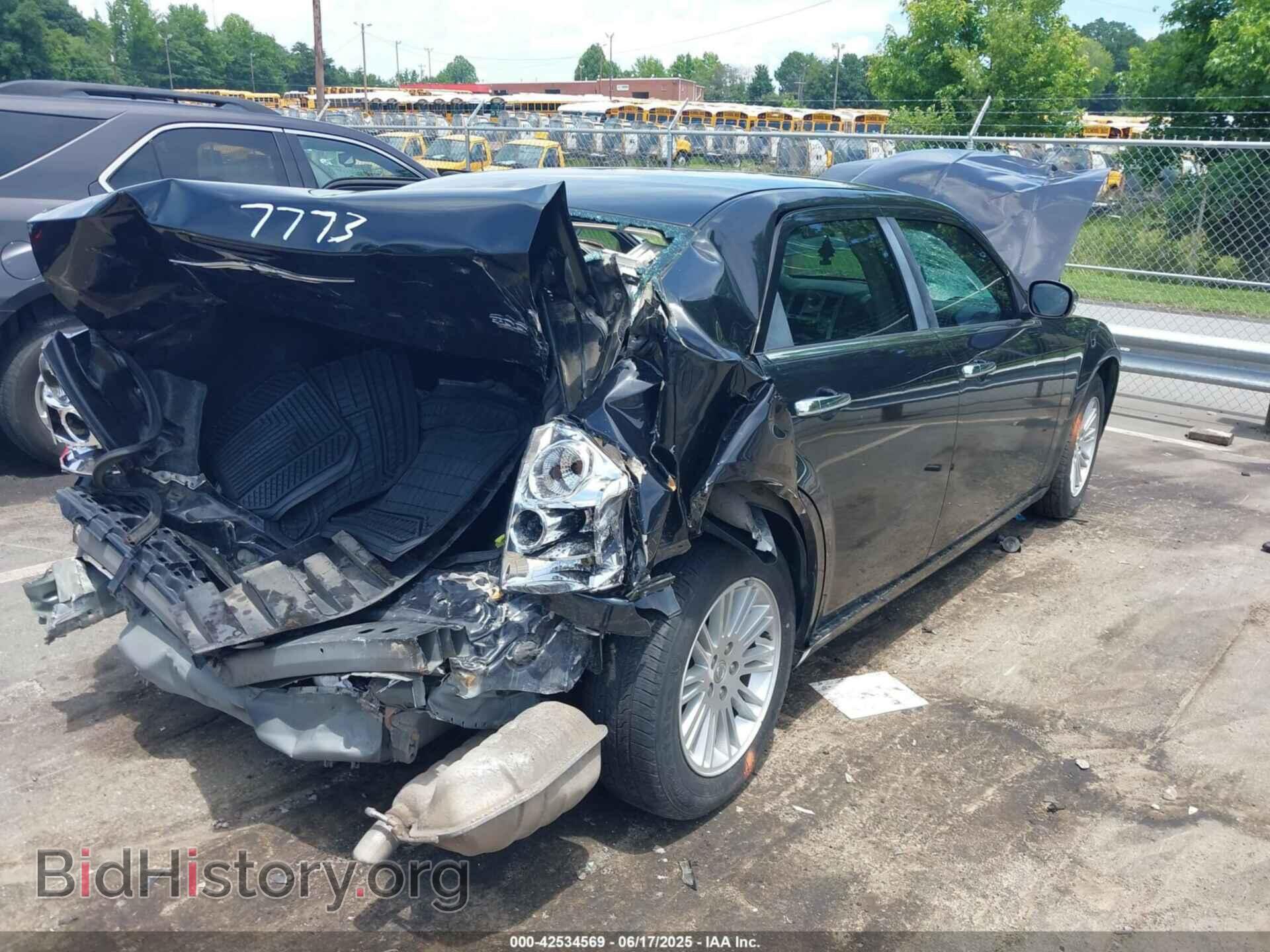 2010 CHRYSLER 300 - VIN: 2C3CA4CD7AH217773 - Фото 4