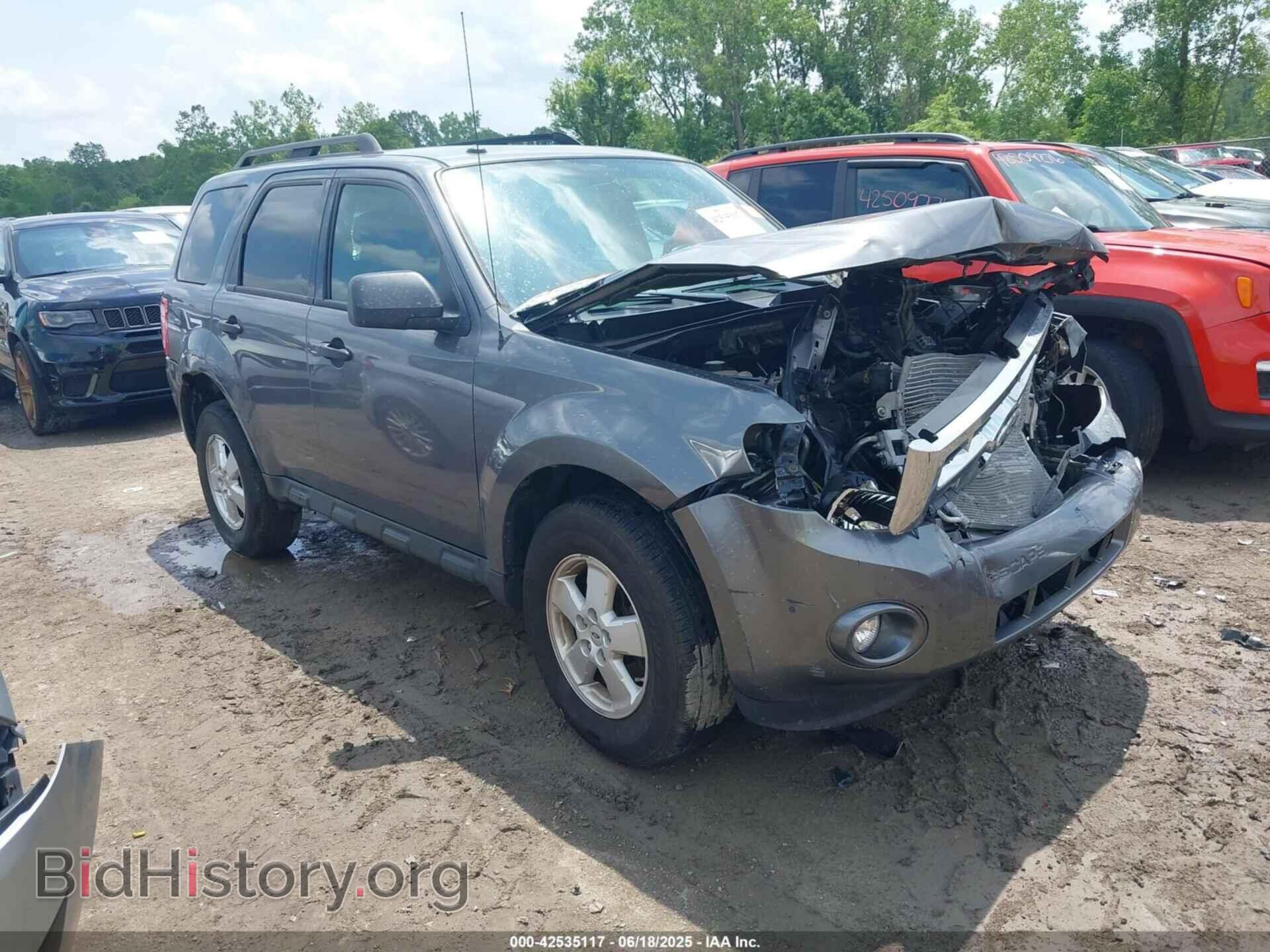 Photo 1FMCU0D73BKA20318 - FORD ESCAPE 2011