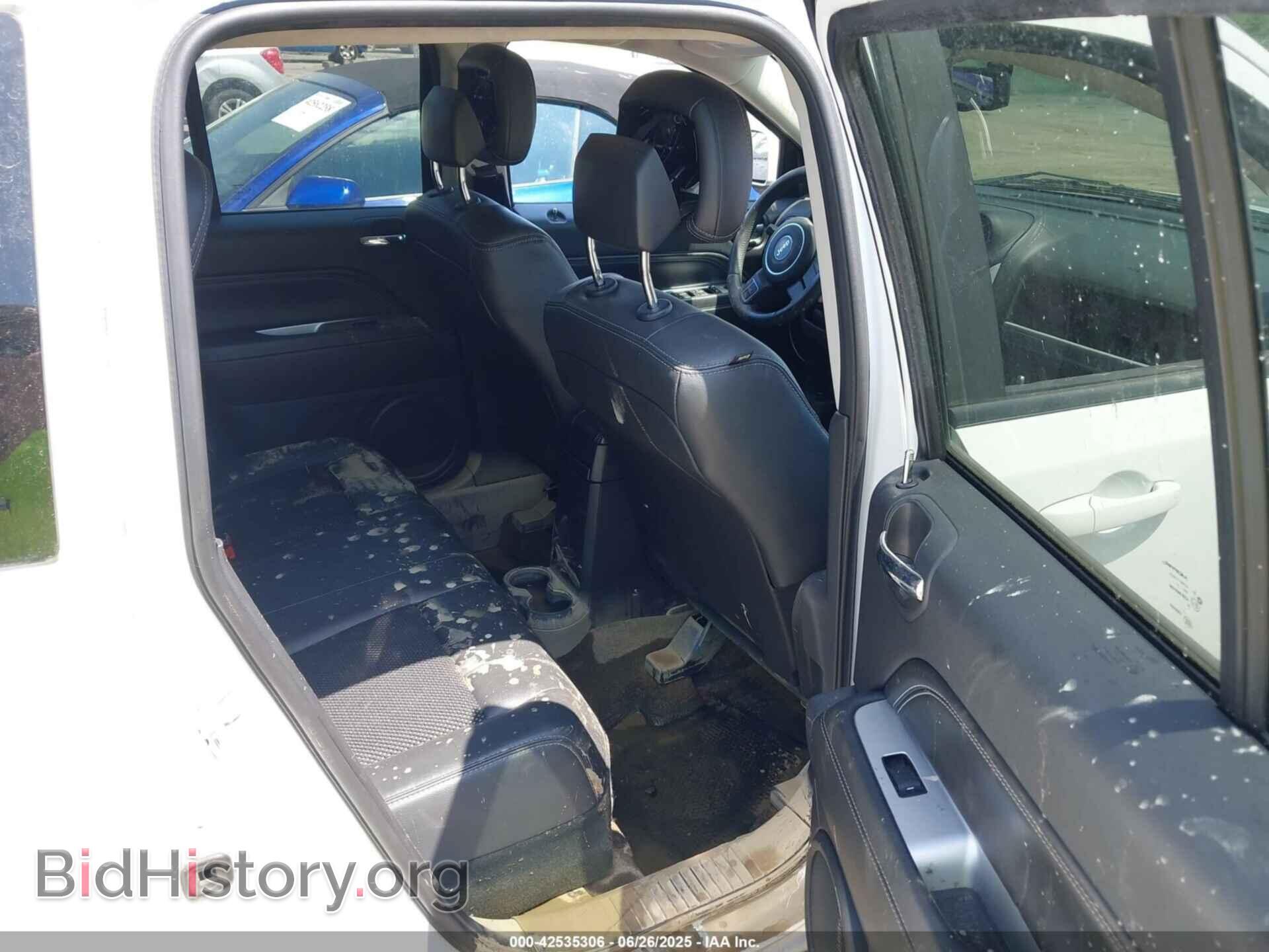 2014 JEEP COMPASS - VIN: 1C4NJDEB7ED703244 - Photo 8