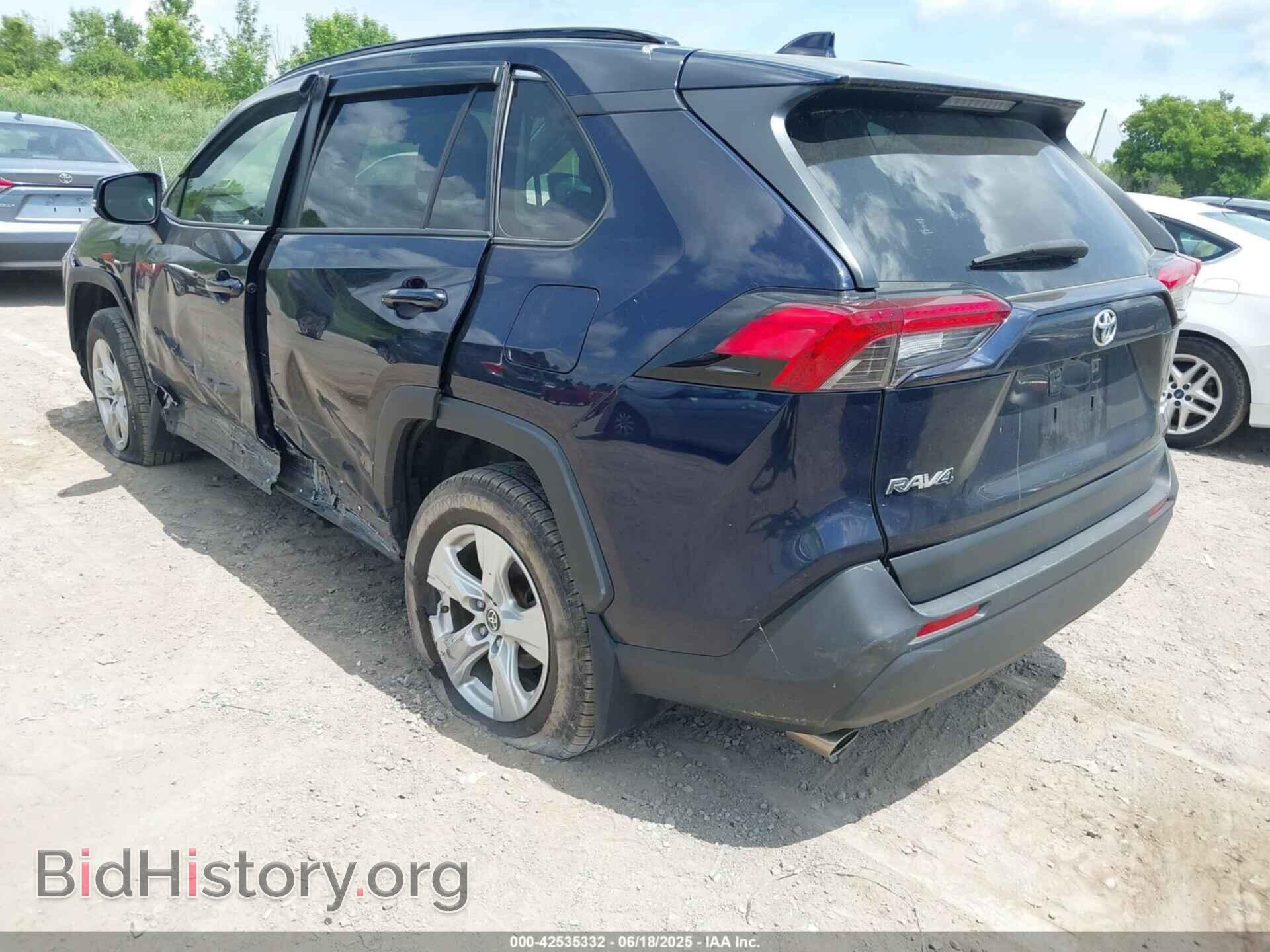2021 TOYOTA RAV4 - VIN: JTMP1RFV3MD072909 - Фото 3