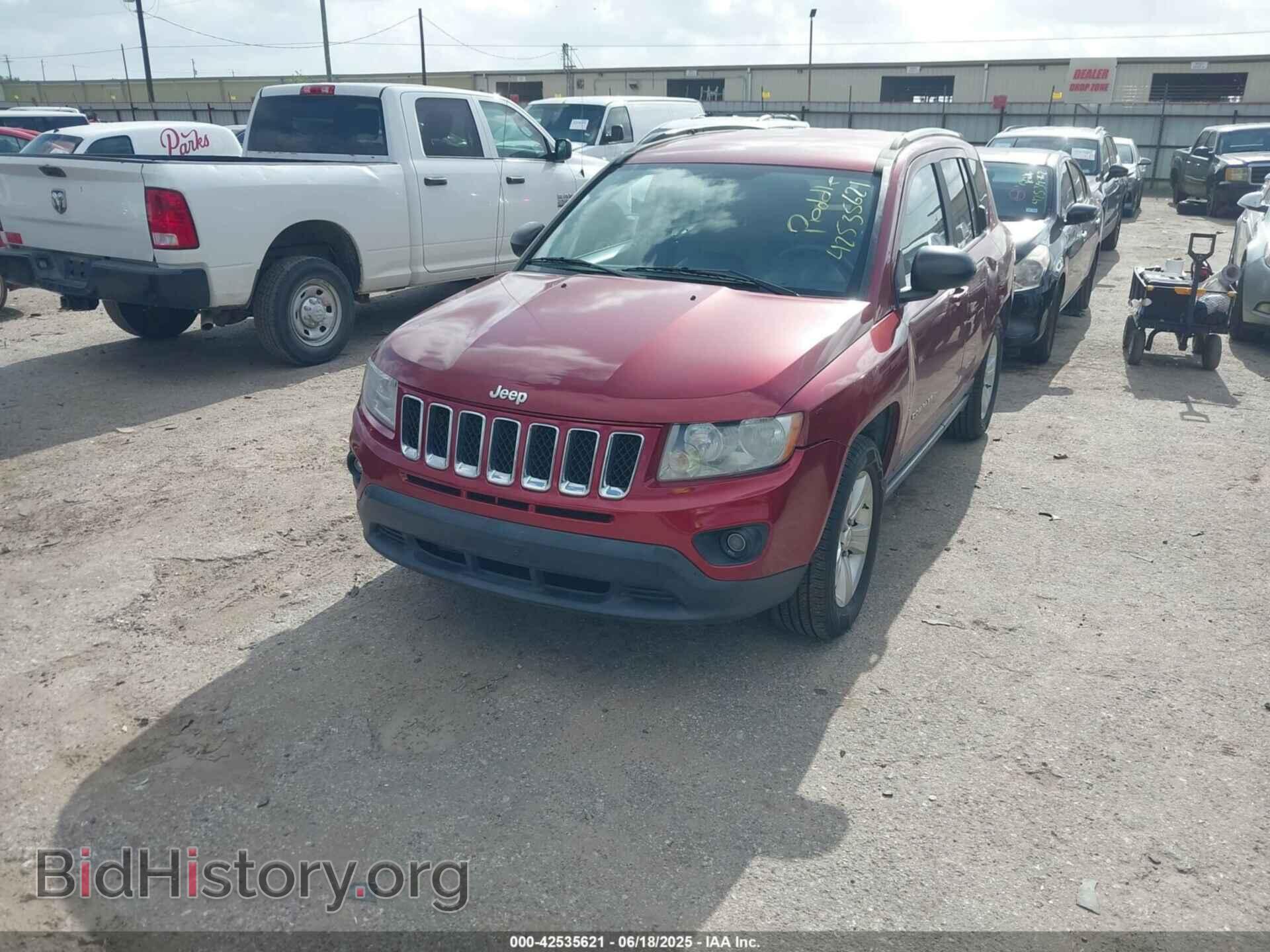 2014 JEEP COMPASS - VIN: 1C4NJCBA4ED769742 - Photo 2