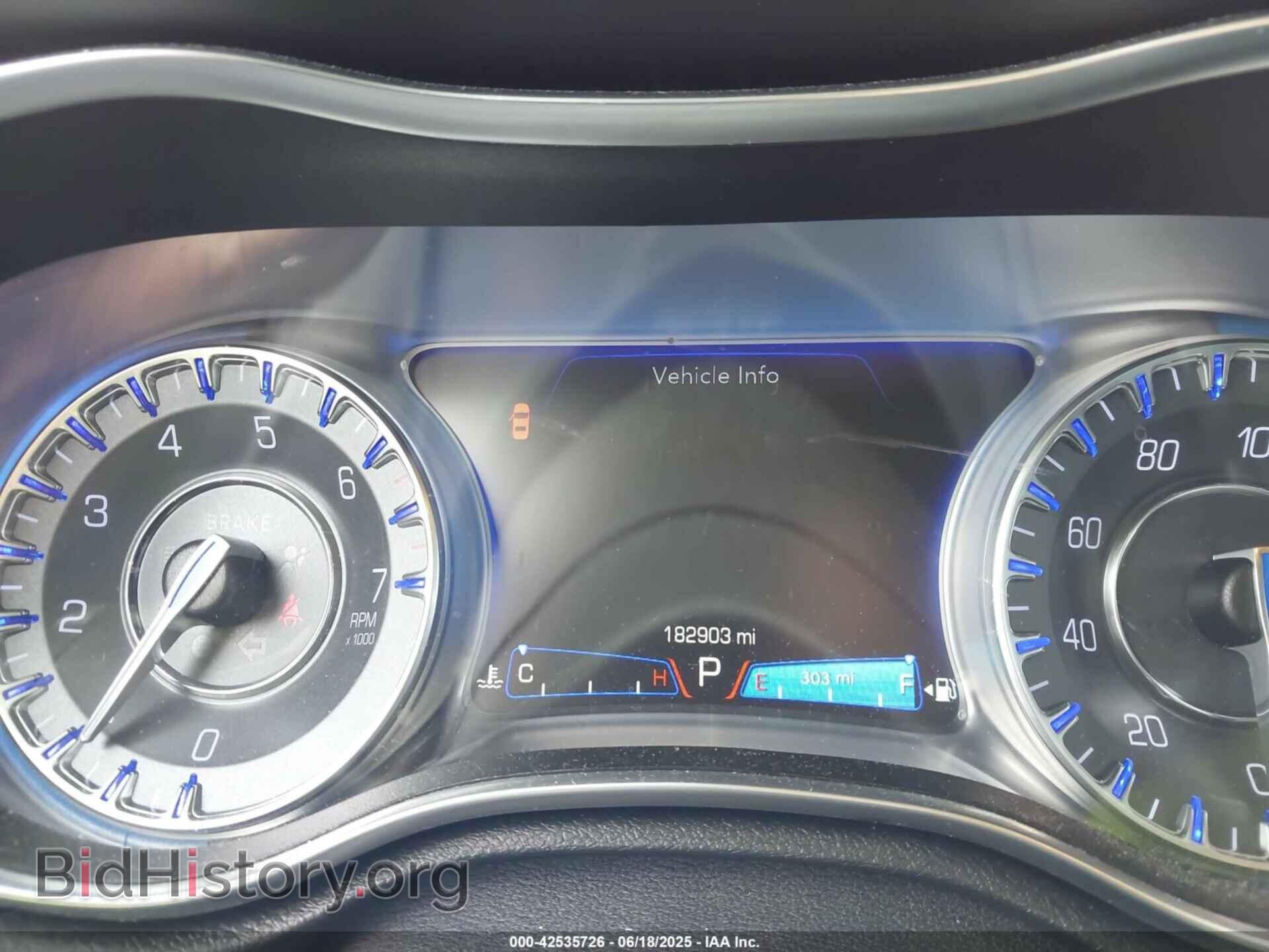 2017 CHRYSLER 300C - VIN: 2C3CCAEG1HH570228 - Фото 7