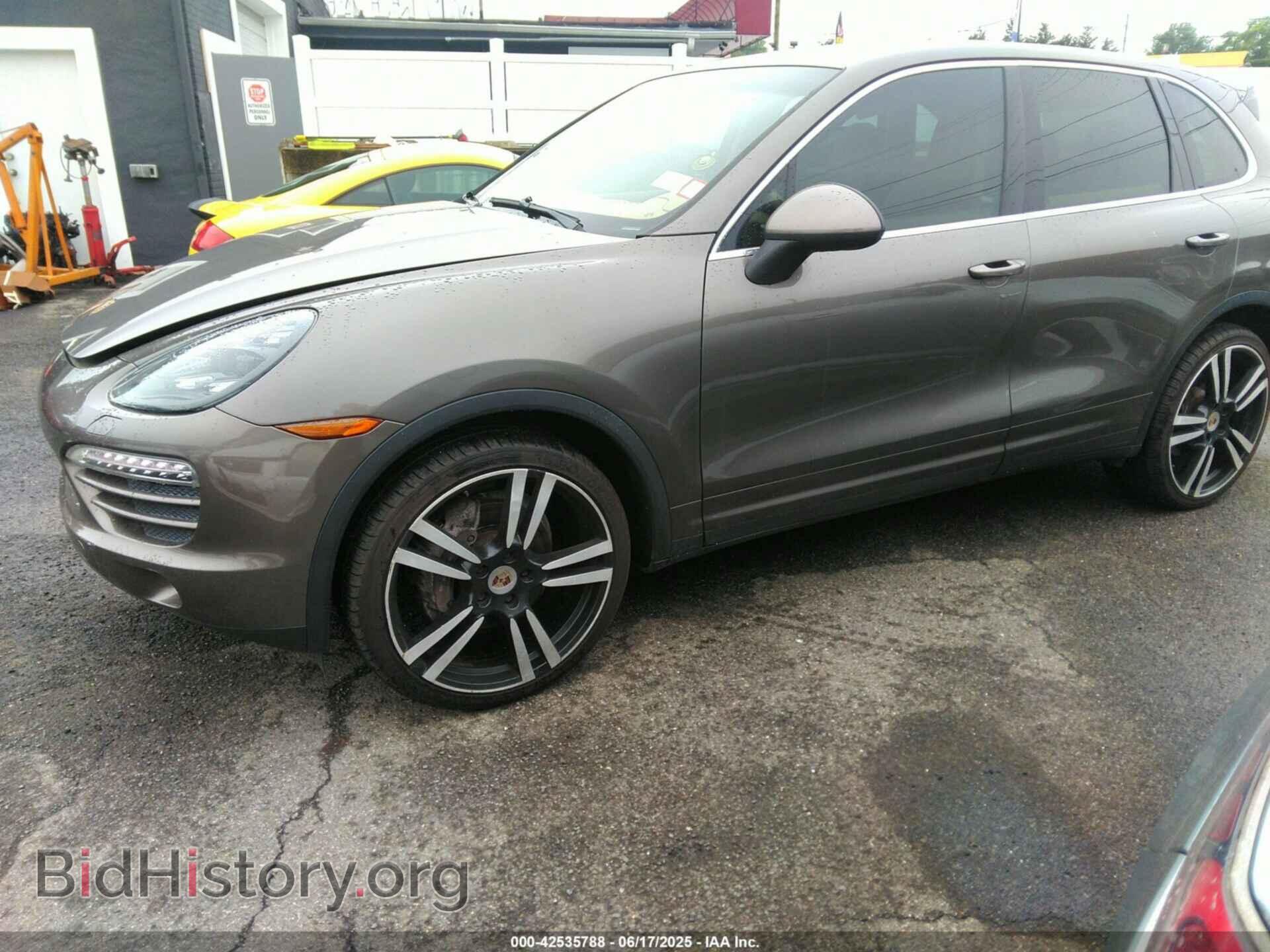 2012 PORSCHE CAYENNE - VIN: WP1AA2A23CLA06583 - Photo 2