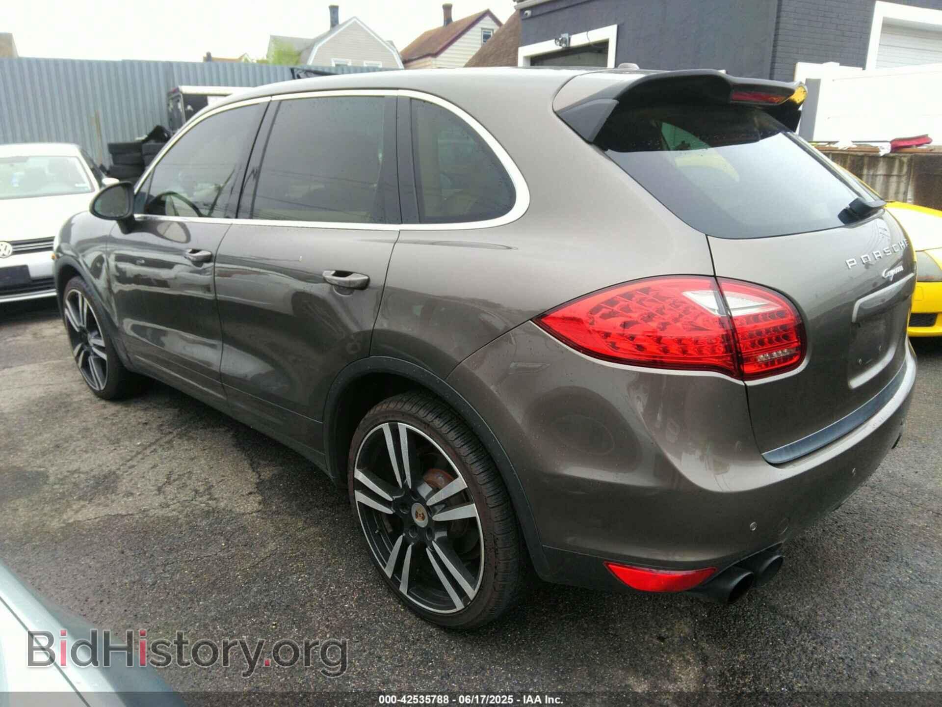 2012 PORSCHE CAYENNE - VIN: WP1AA2A23CLA06583 - Photo 3
