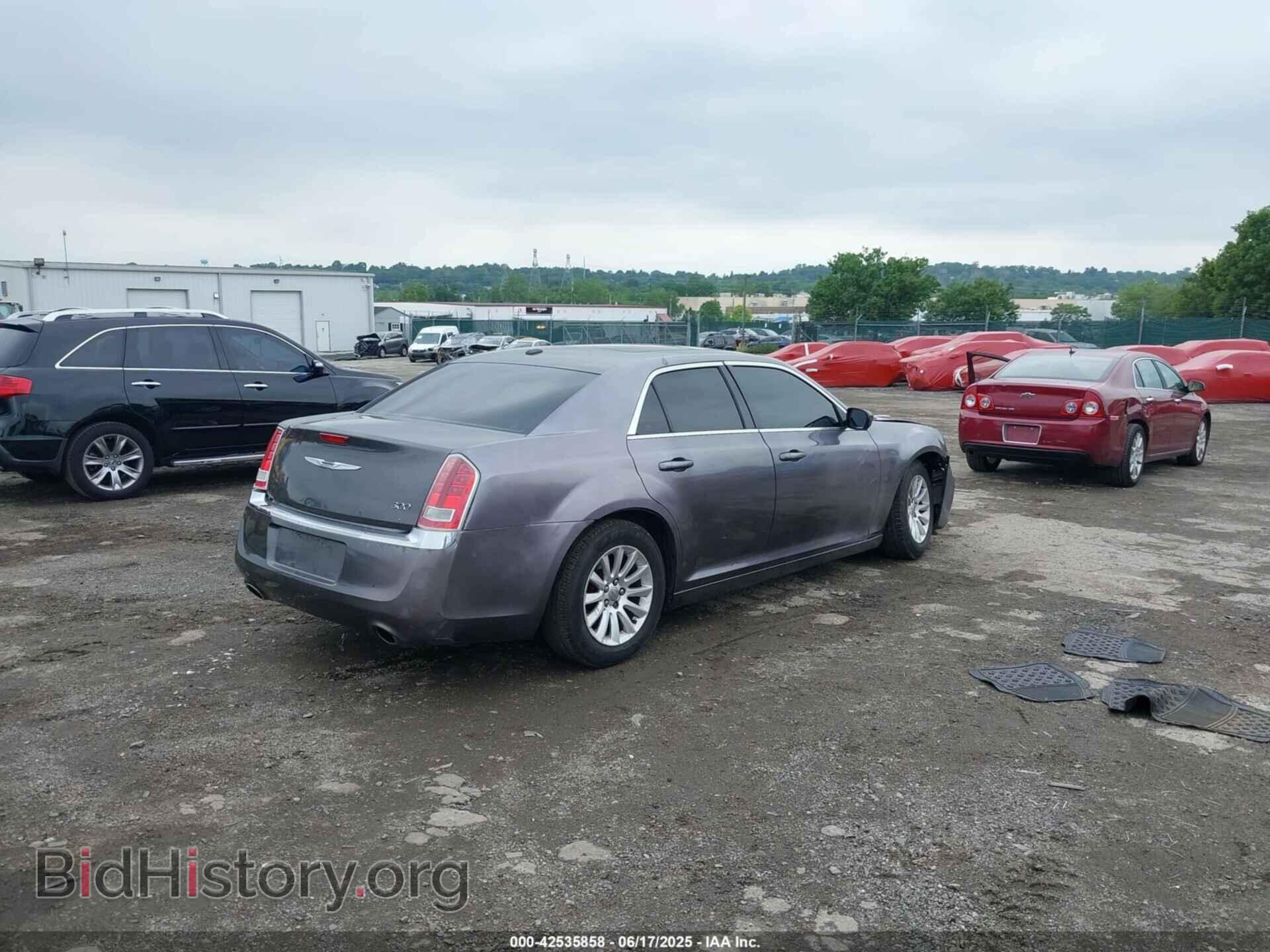 2013 CHRYSLER 300 - VIN: 2C3CCAAG9DH735717 - Фото 4