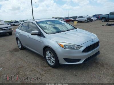 2015 Ford FOCUS SE, silver — VIN 1FADP3F28FL205635, IAAI