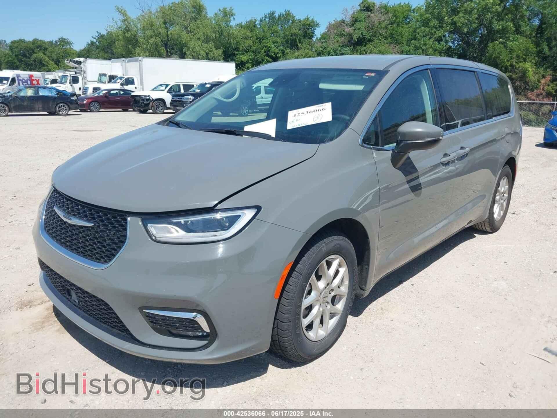 2023 CHRYSLER PACIFICA - VIN: 2C4RC1BG3PR597465 - Photo 2