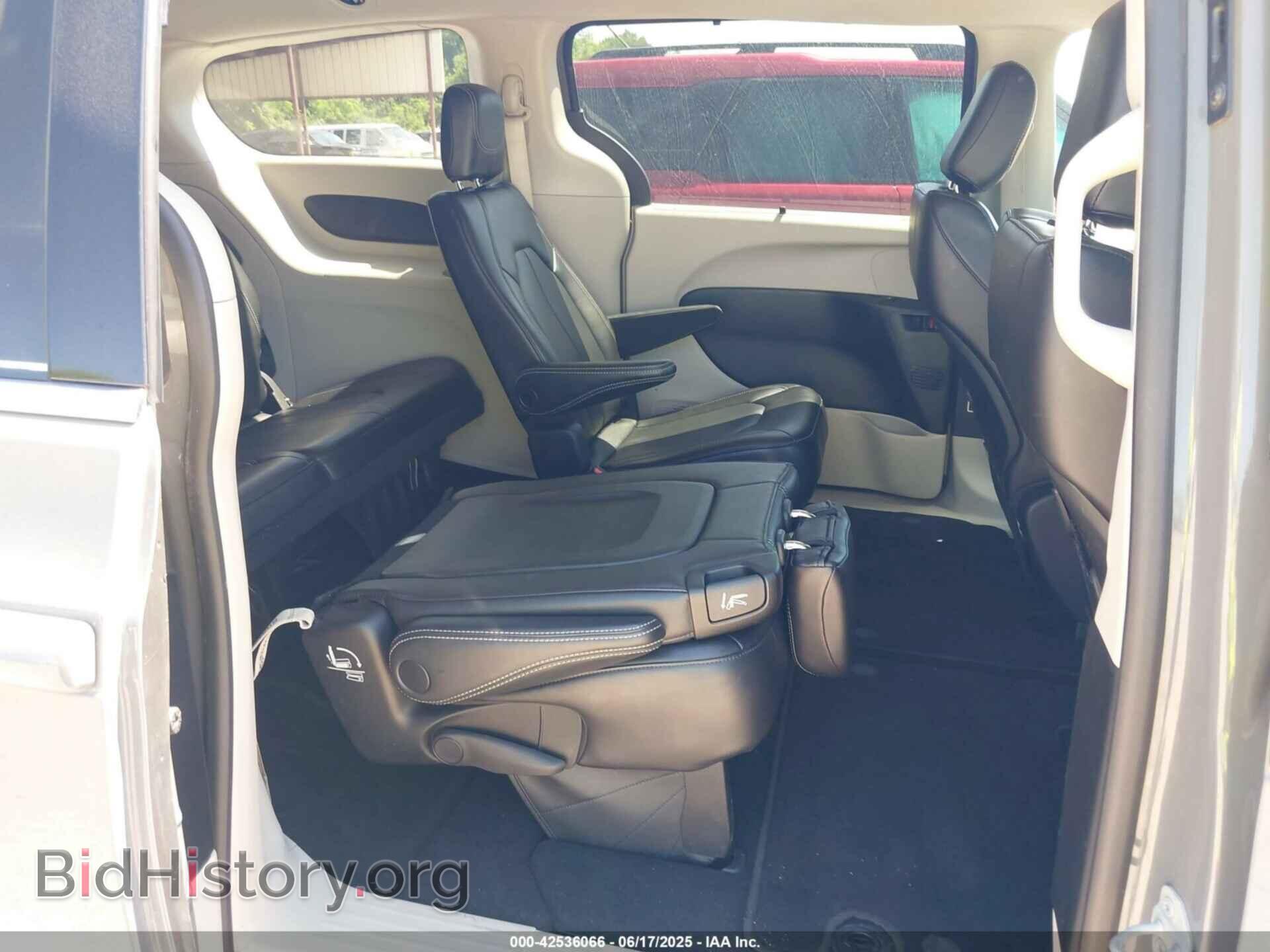 2023 CHRYSLER PACIFICA - VIN: 2C4RC1BG3PR597465 - Photo 8