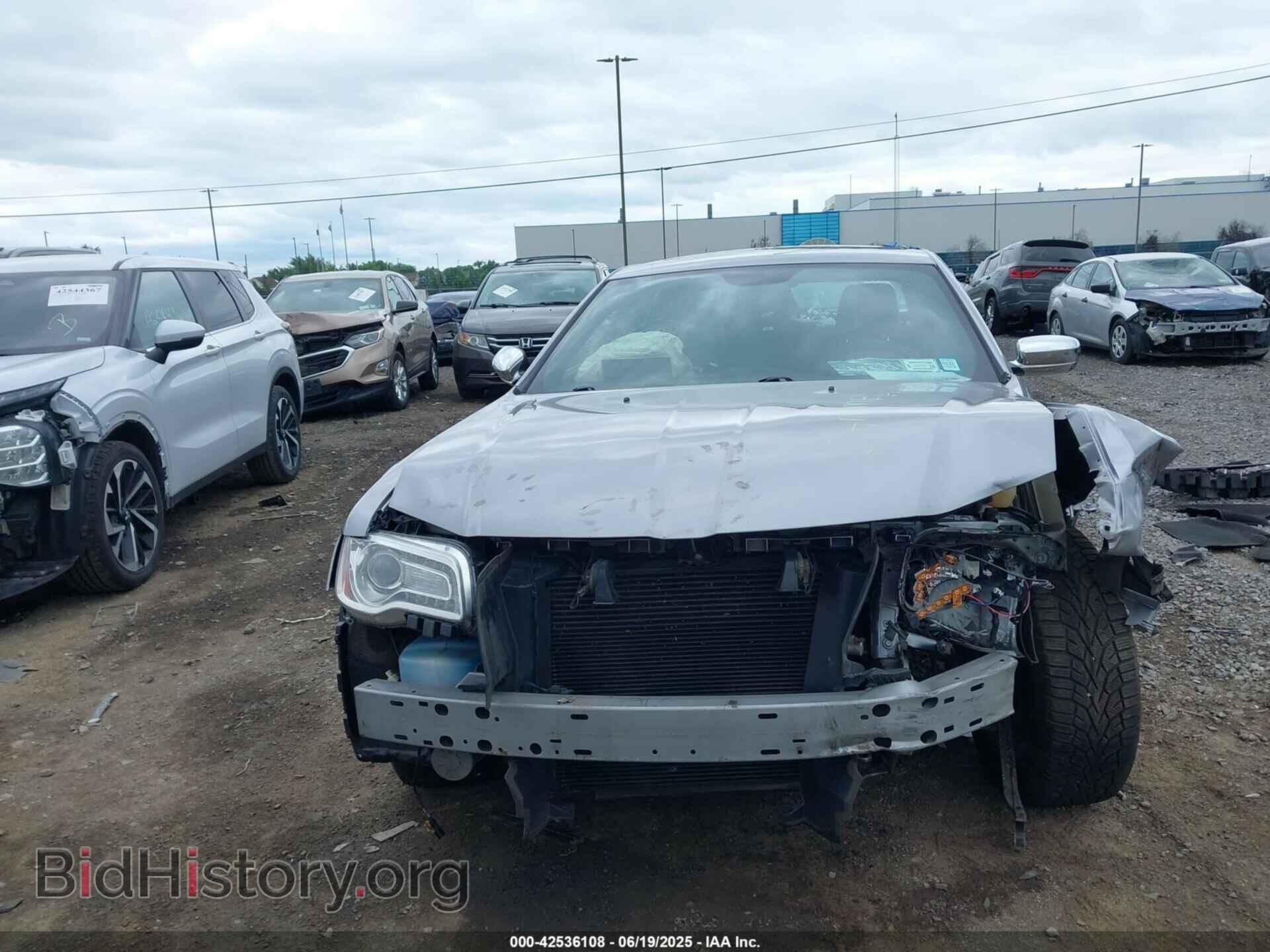 2014 CHRYSLER 300C - VIN: 2C3CCAET7EH346860 - Фото 11