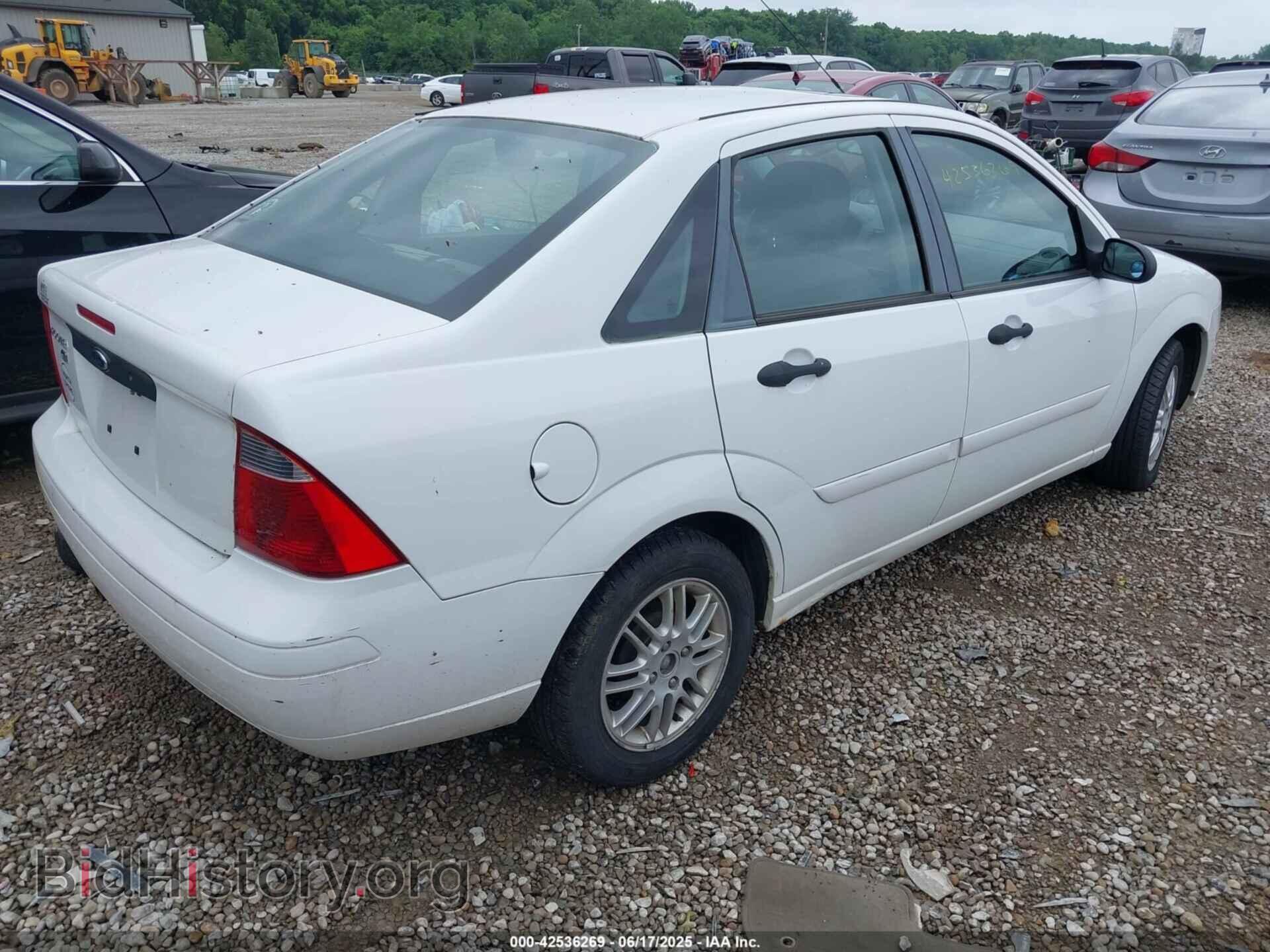 2007 FORD FOCUS - VIN: 1FAFP34N07W236755 - Фото 4