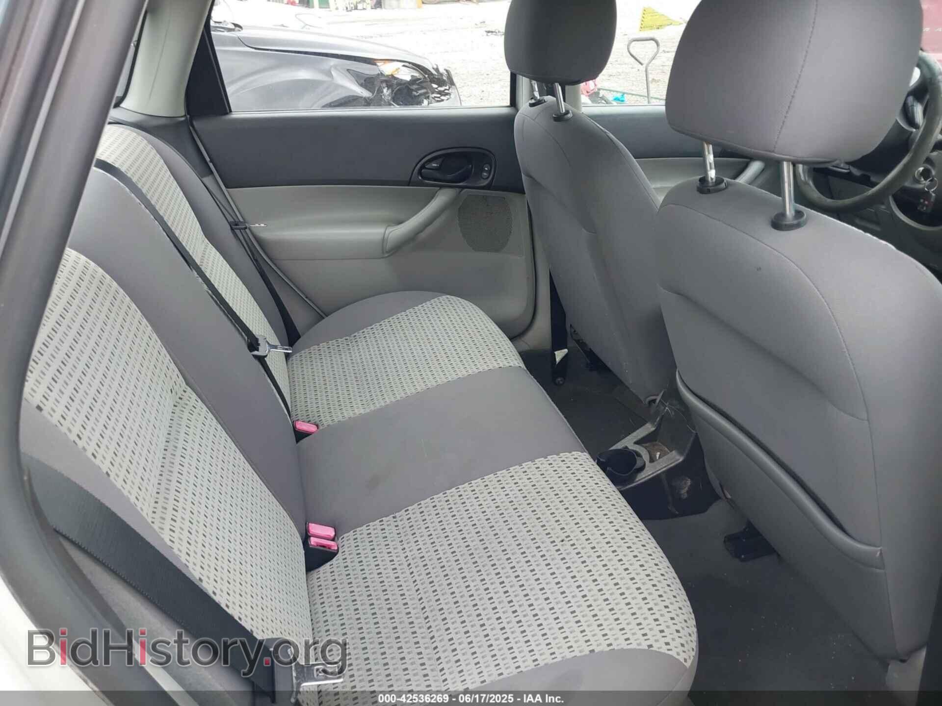 2007 FORD FOCUS - VIN: 1FAFP34N07W236755 - Фото 8
