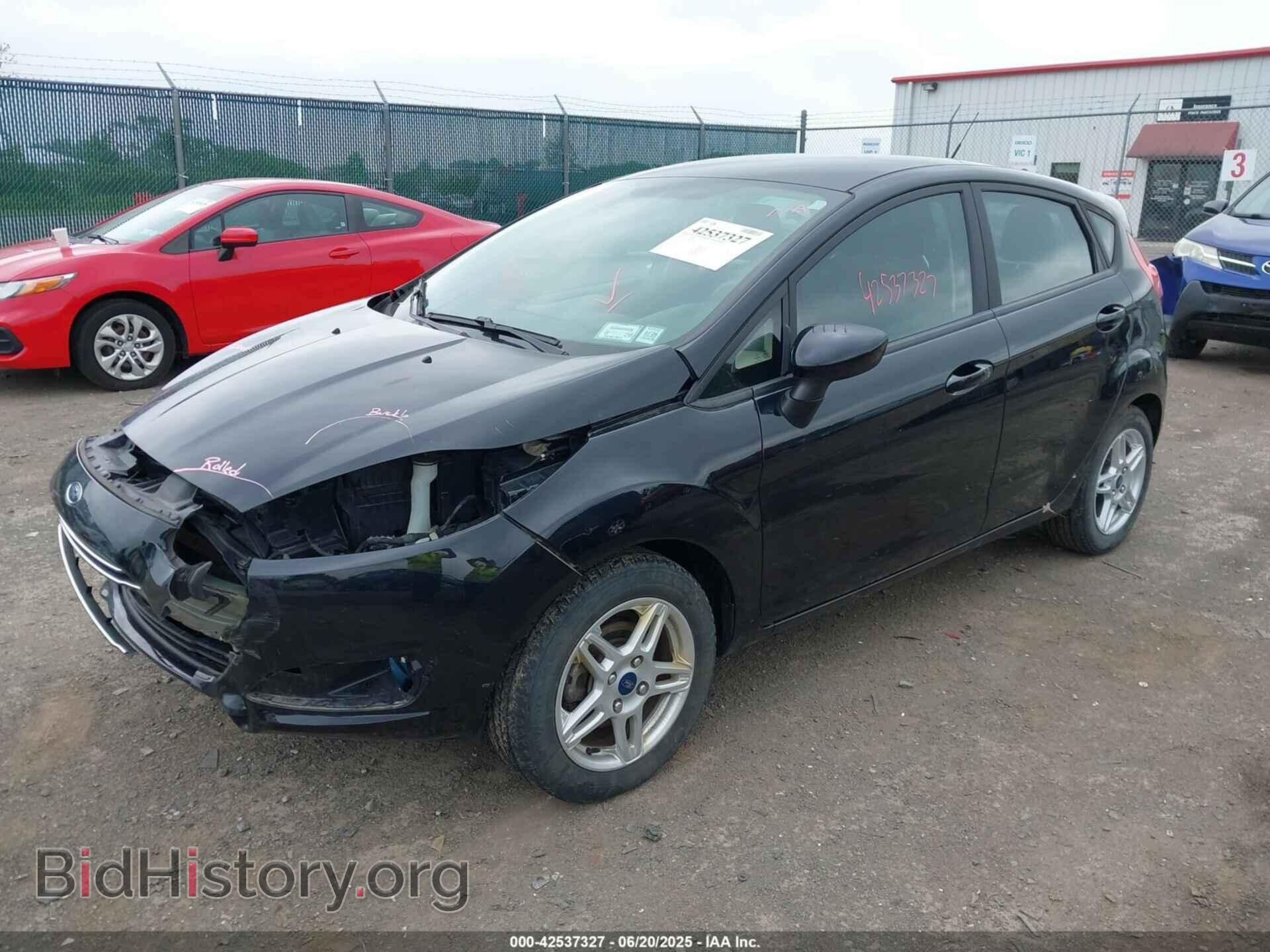 2018 FORD FIESTA - VIN: 3FADP4EJ7JM143991 - Фото 2