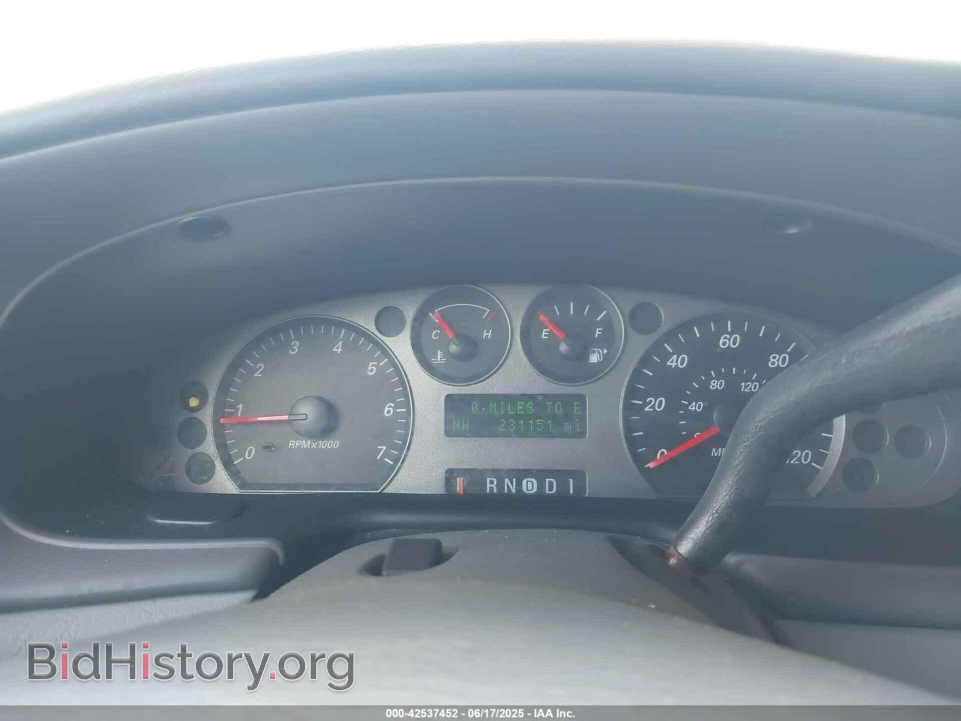 2005 FORD TAURUS - VIN: 1FAFP56235A209879 - Фото 7