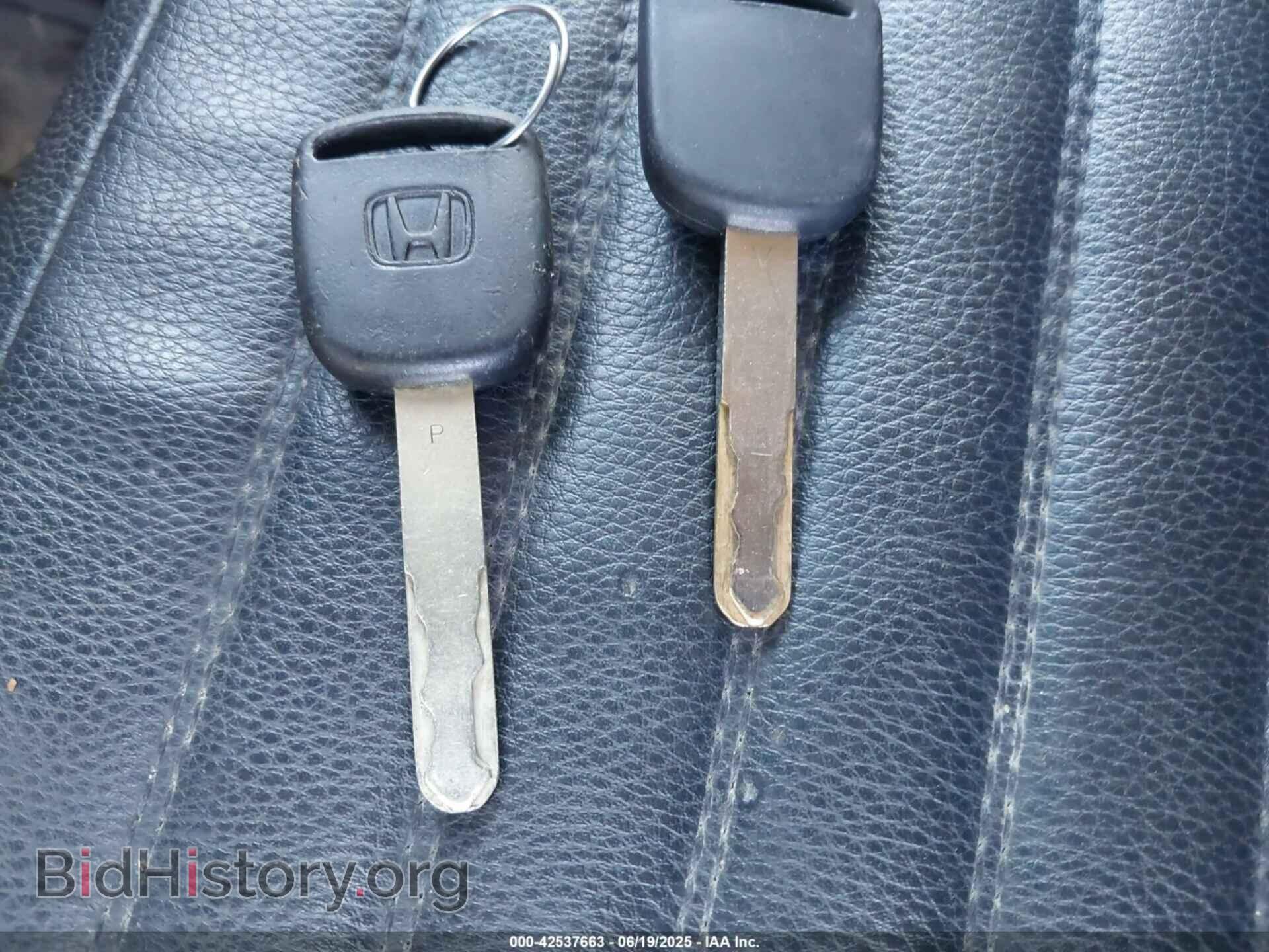 2011 HONDA PILOT - VIN: 5FNYF4H27BB036500 - Фото 11