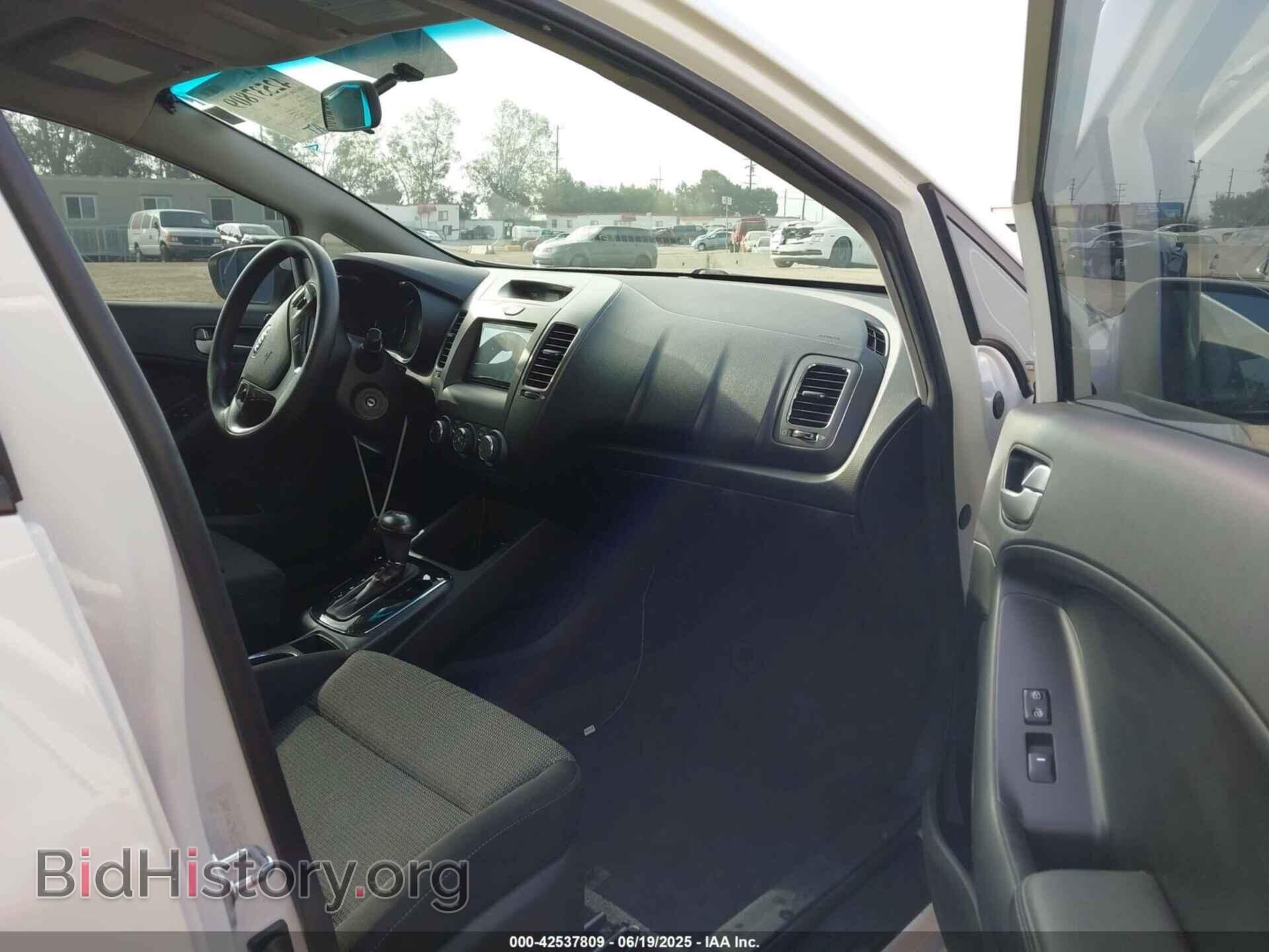 2017 KIA FORTE - VIN: 3KPFK4A78HE112703 - Фото 5